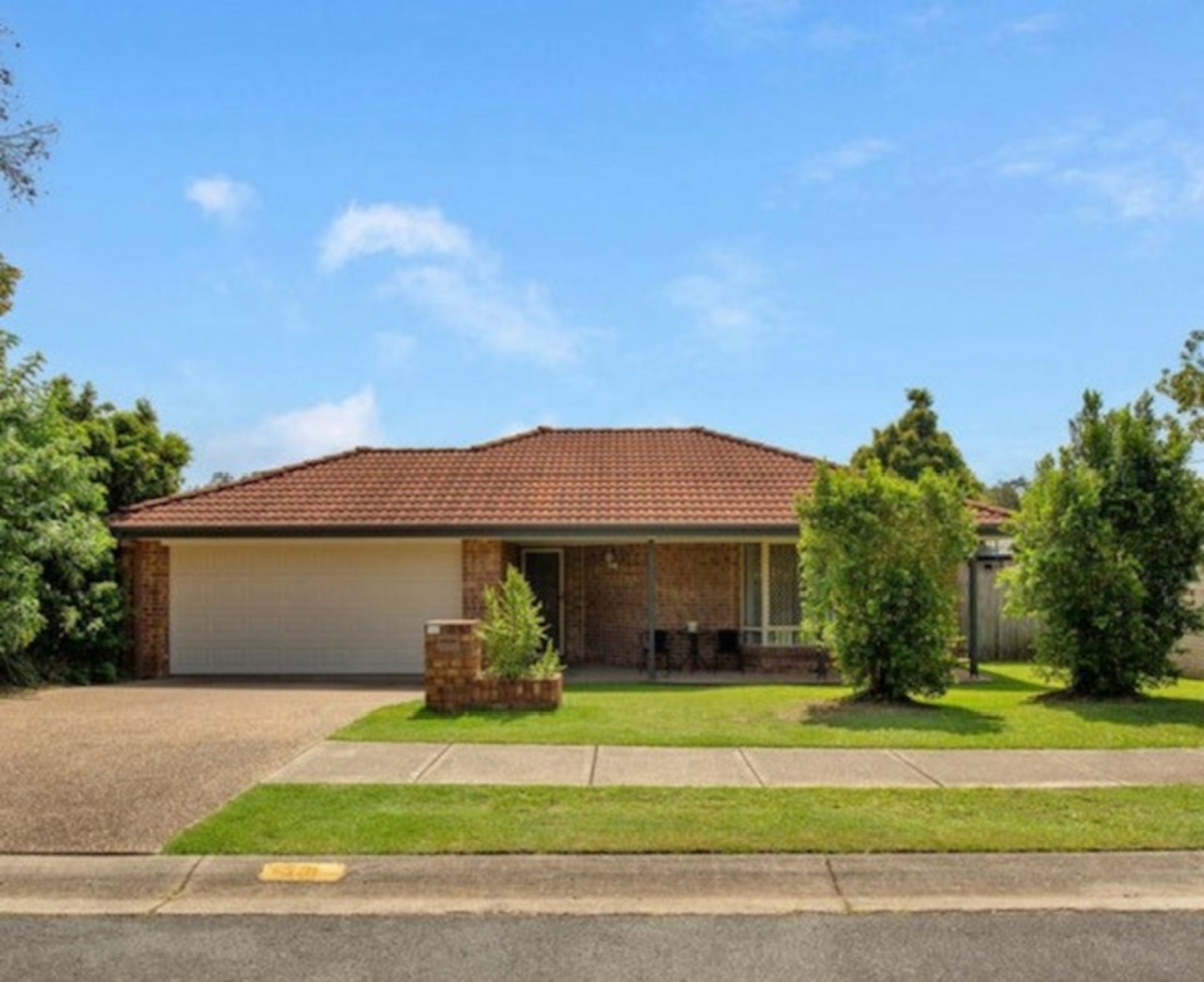 58 Cootharaba Drive Helensvale QLD