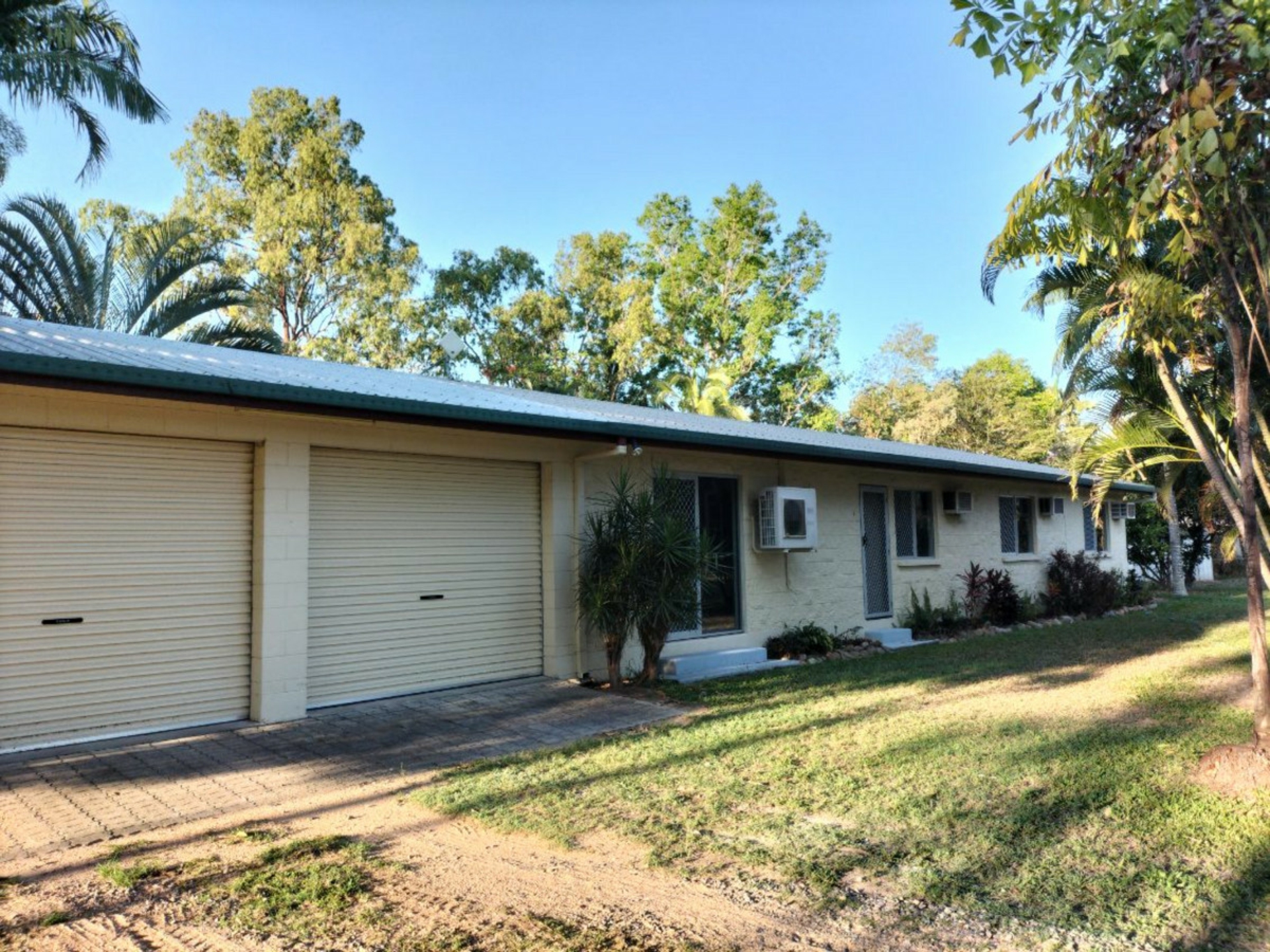 31 Toolakea Beach Road, Bluewater