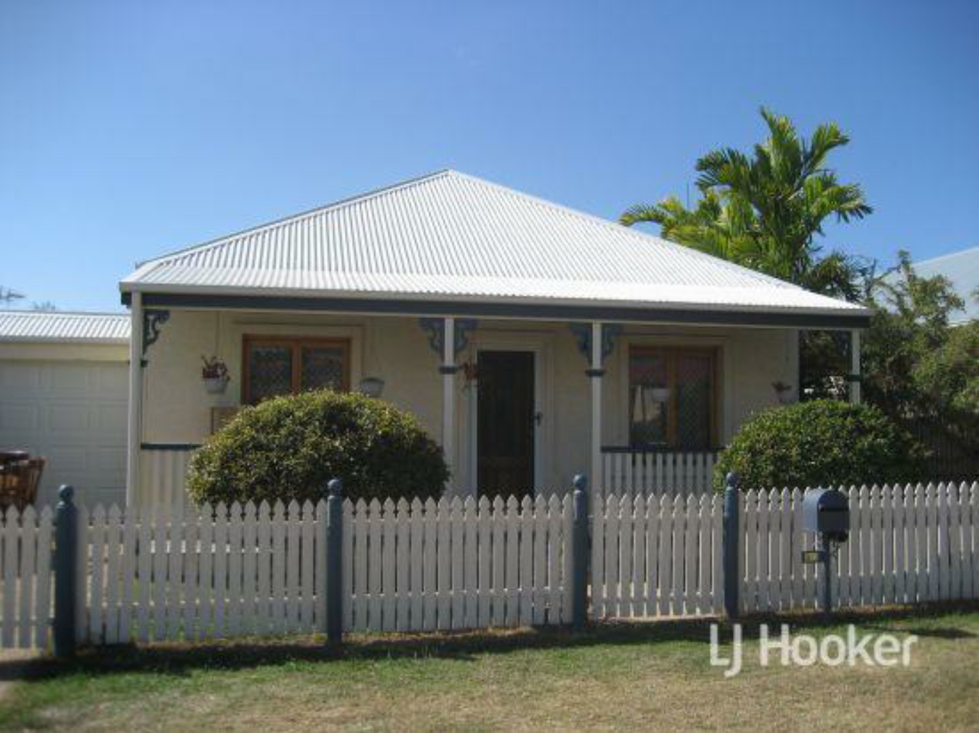 12 Honeyeater Circuit, Douglas