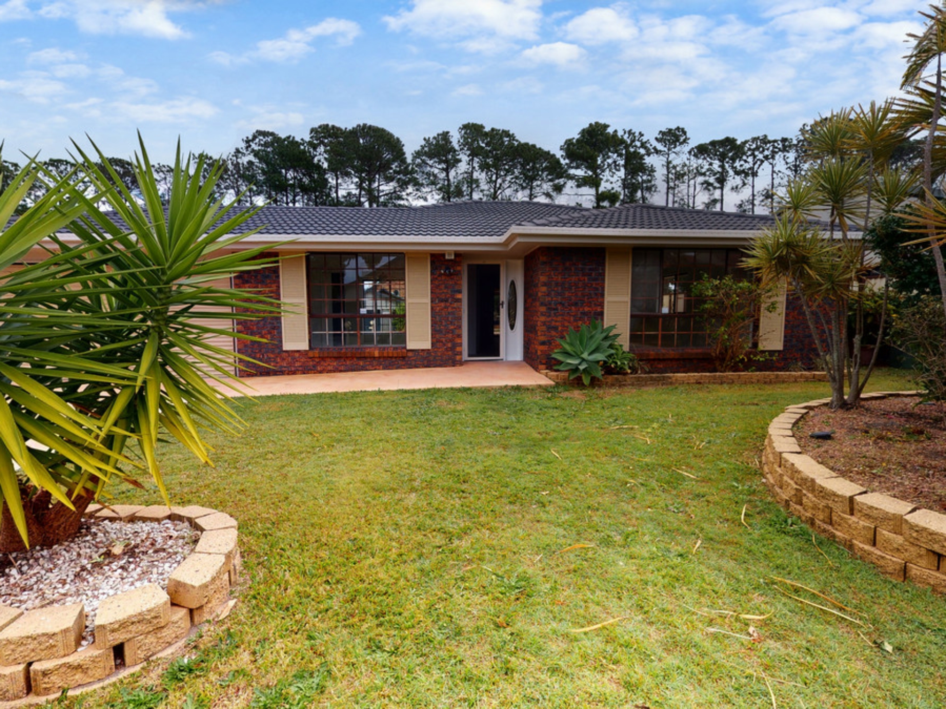 17 Lancelin Drive Mermaid Waters QLD Property Details LJ Hooker