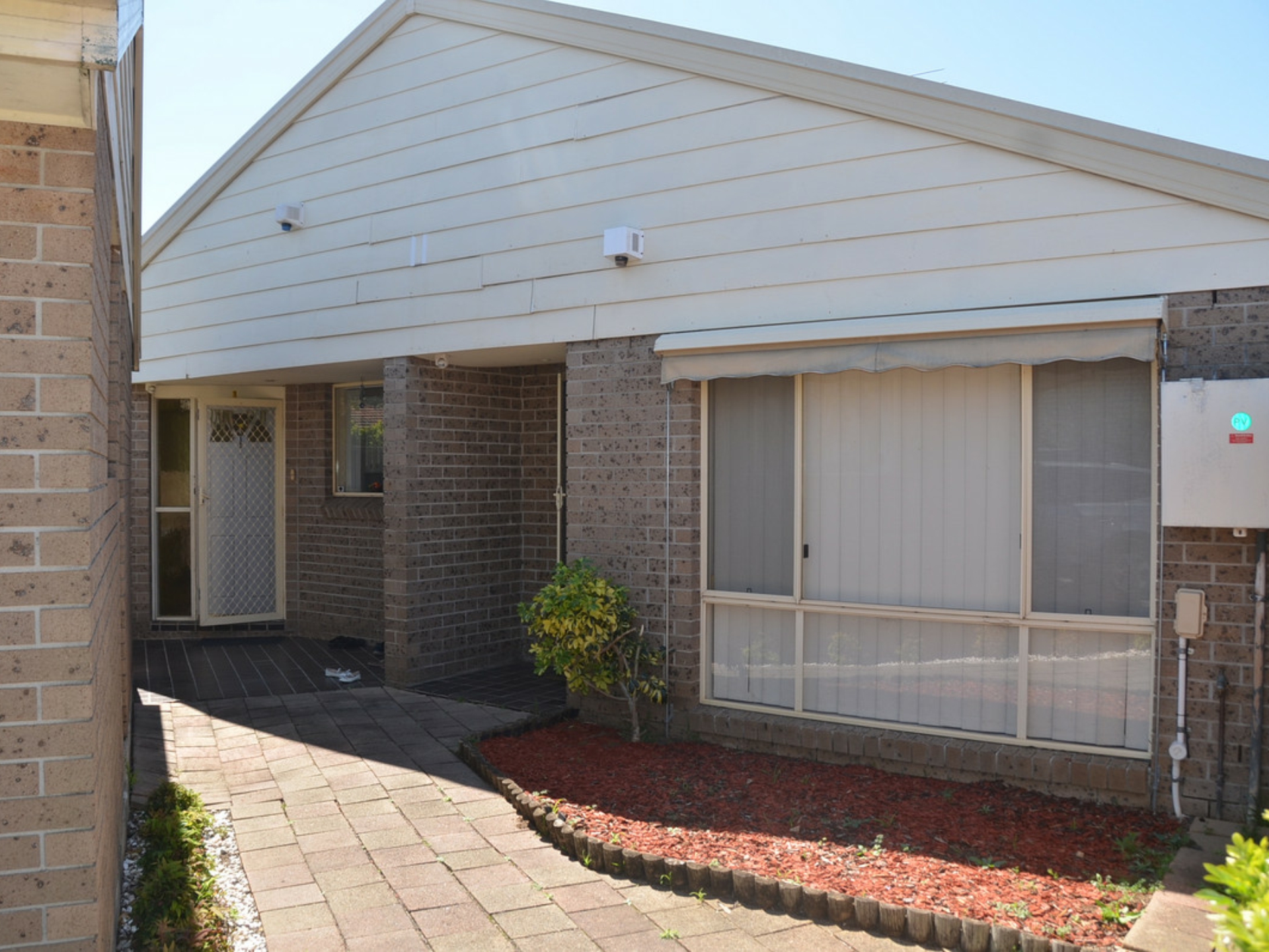 2/43A Carinya Road, Girraween