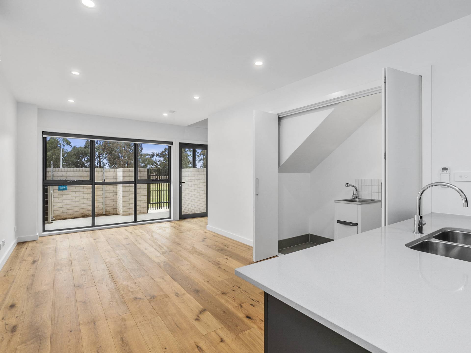 36/60 Kingsland Parade, Casey