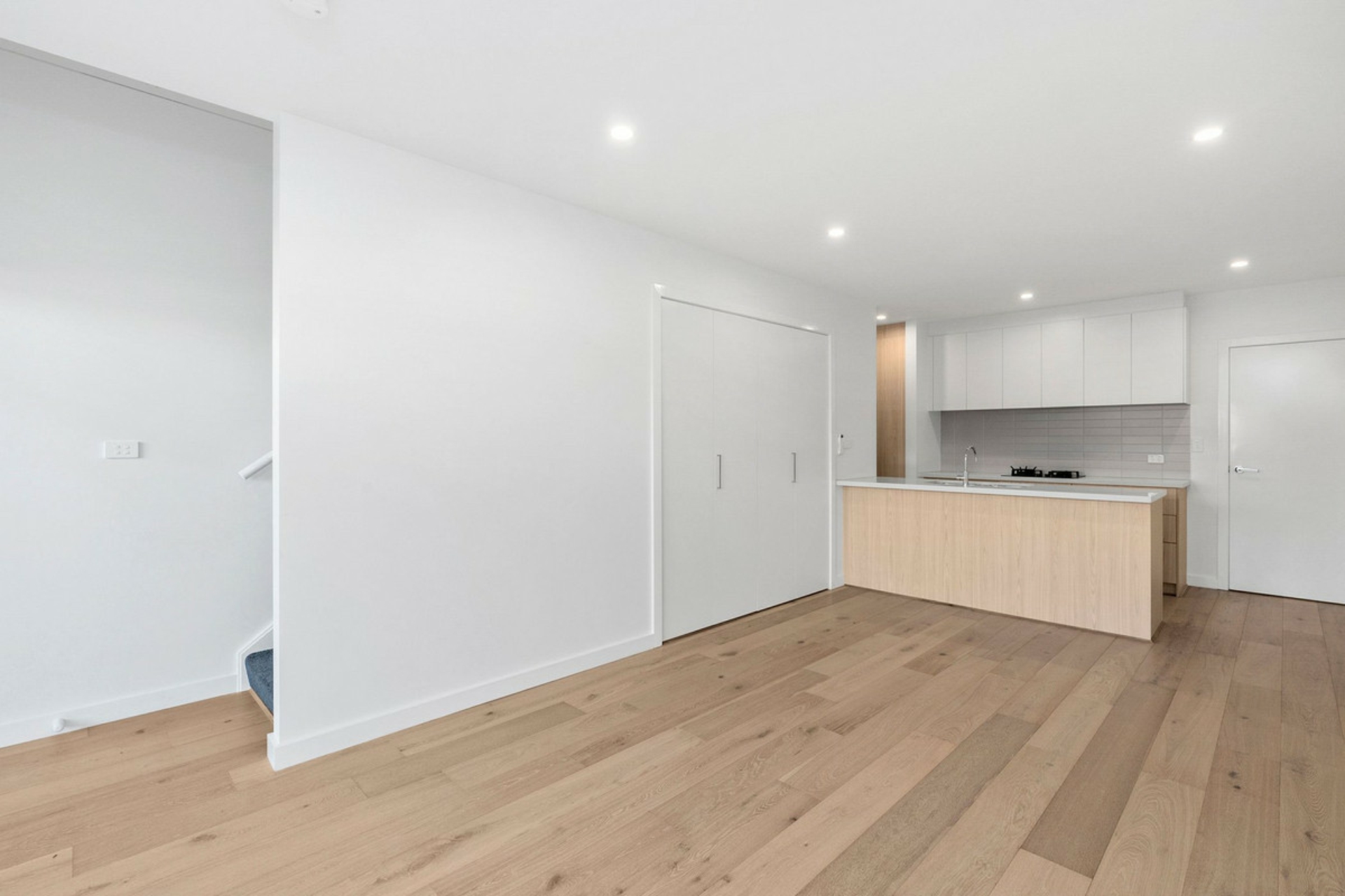 66/60 Kingsland Parade, Casey