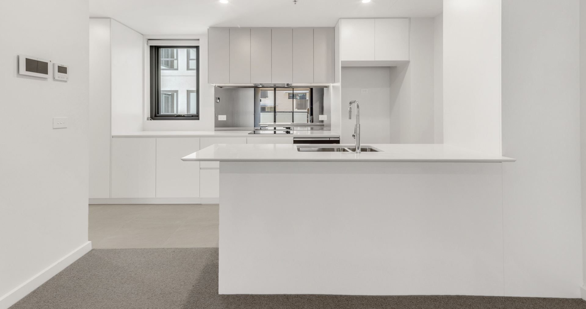 212/71 Constitution Avenue, Campbell