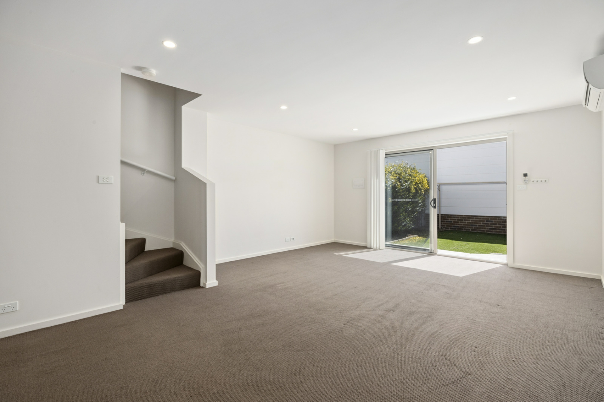 35D Madgwick Street, Coombs