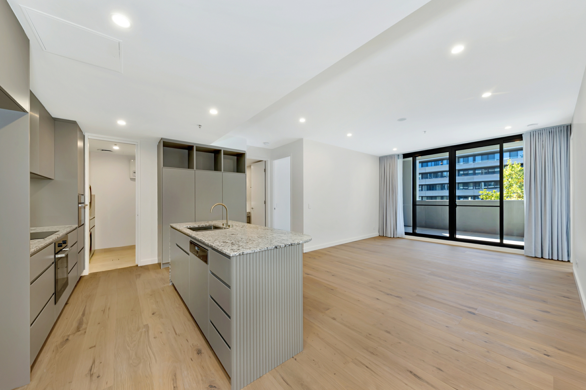 218/62 Constitution Avenue, Parkes