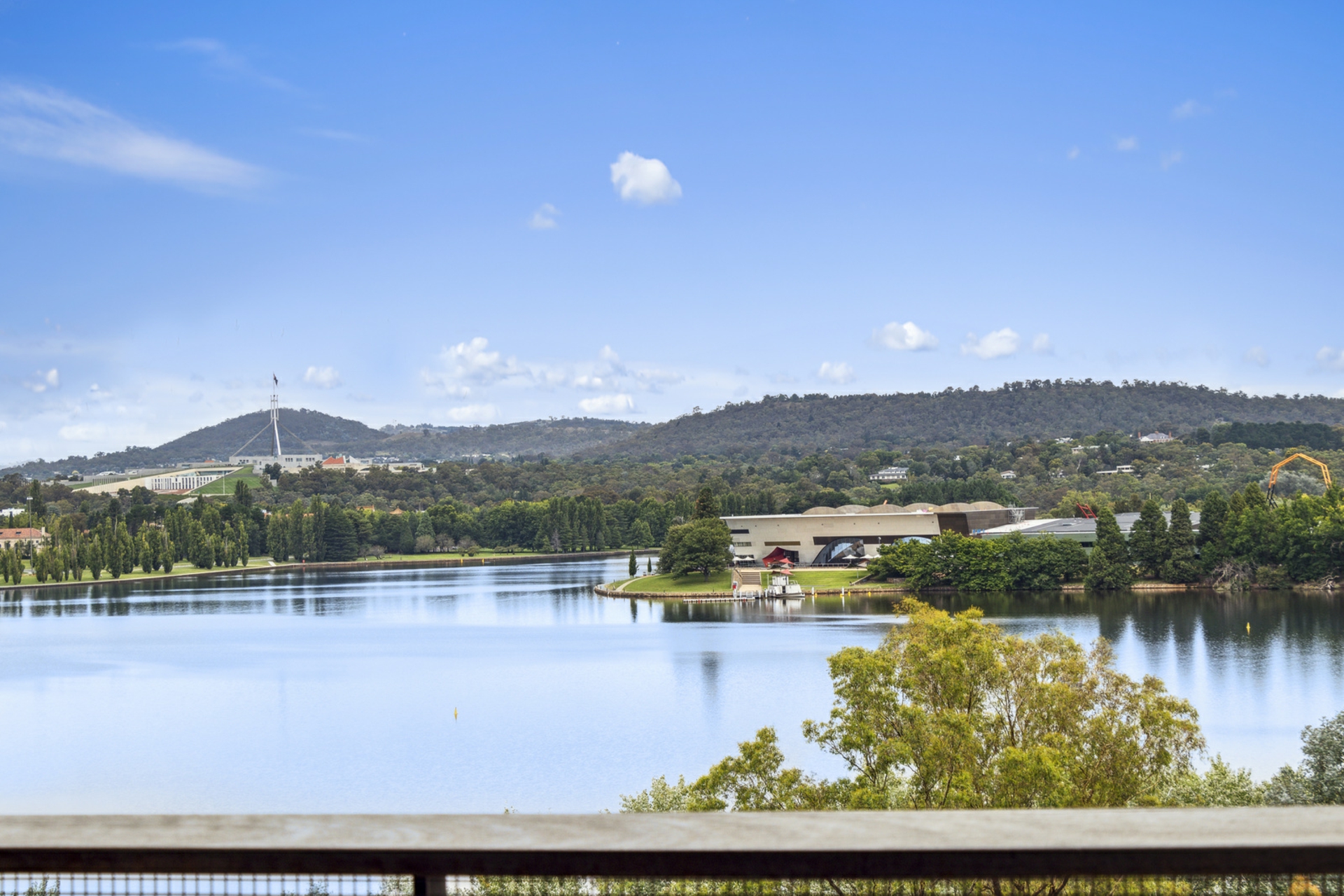 613/25 Edinburgh Avenue, Acton
