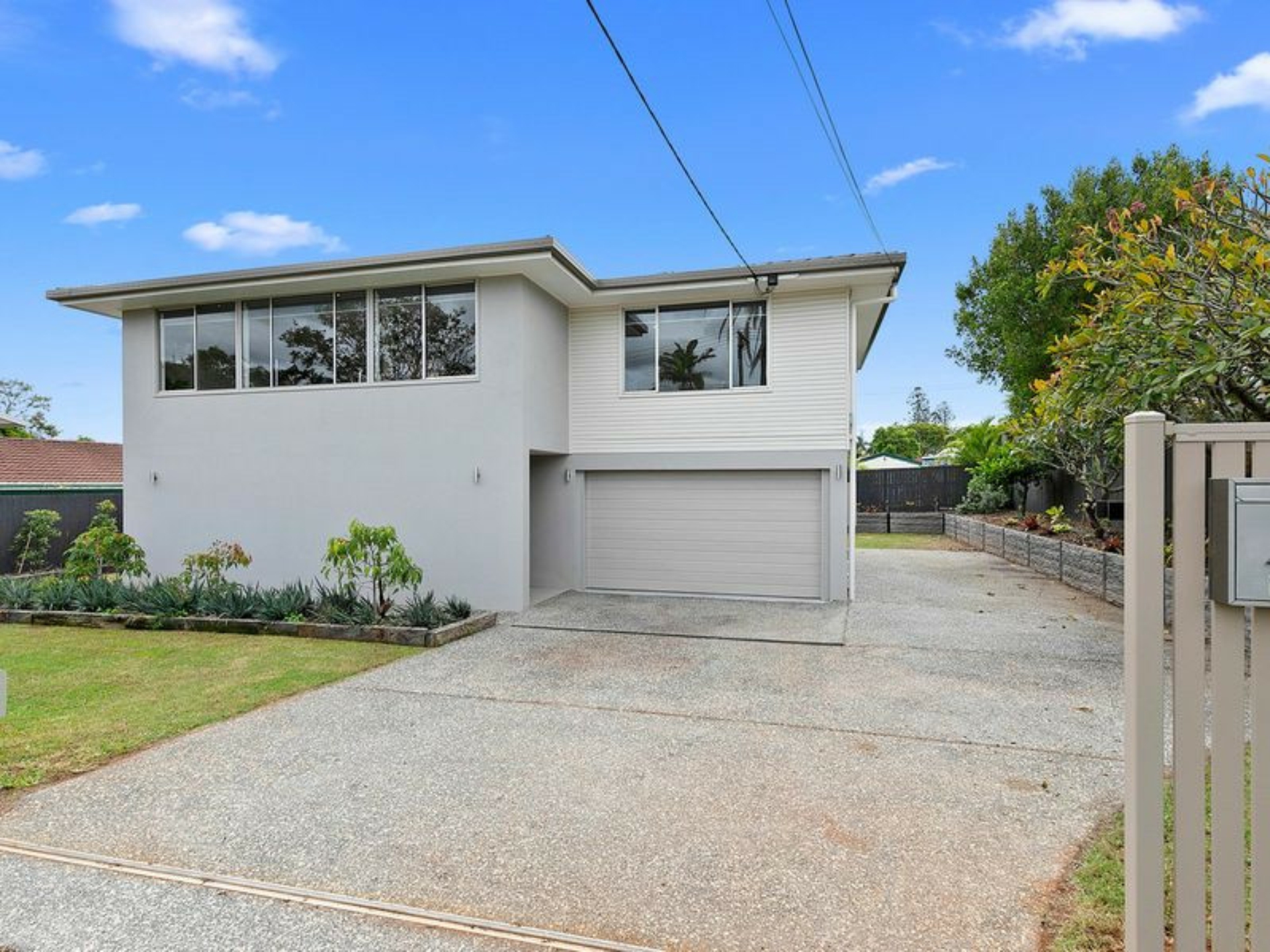 4 Aleon Crescent Ormiston QLD Property Details LJ Hooker