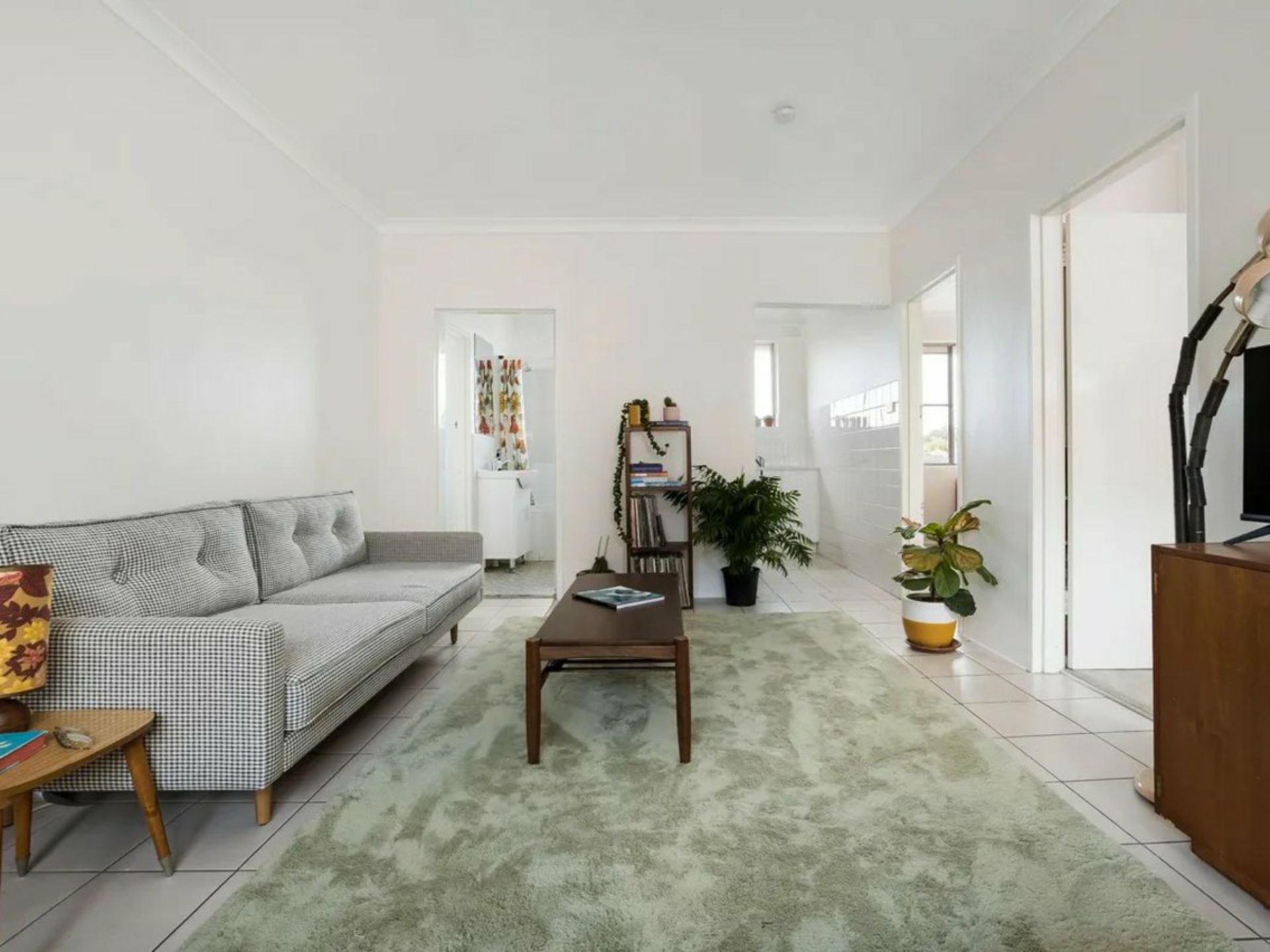 6/4 Howard Street, Canterbury
