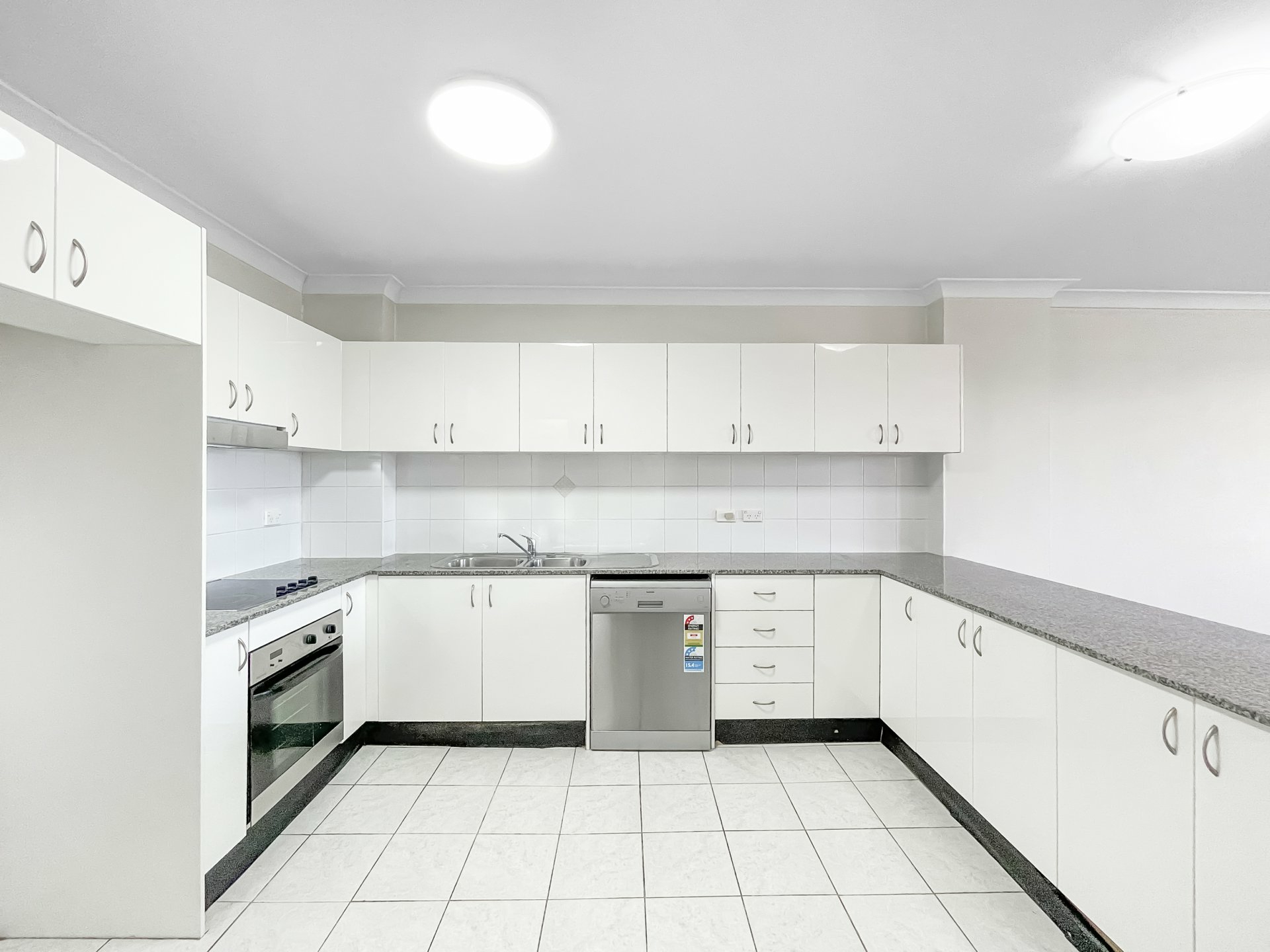 16/33 Belmore Street, Burwood