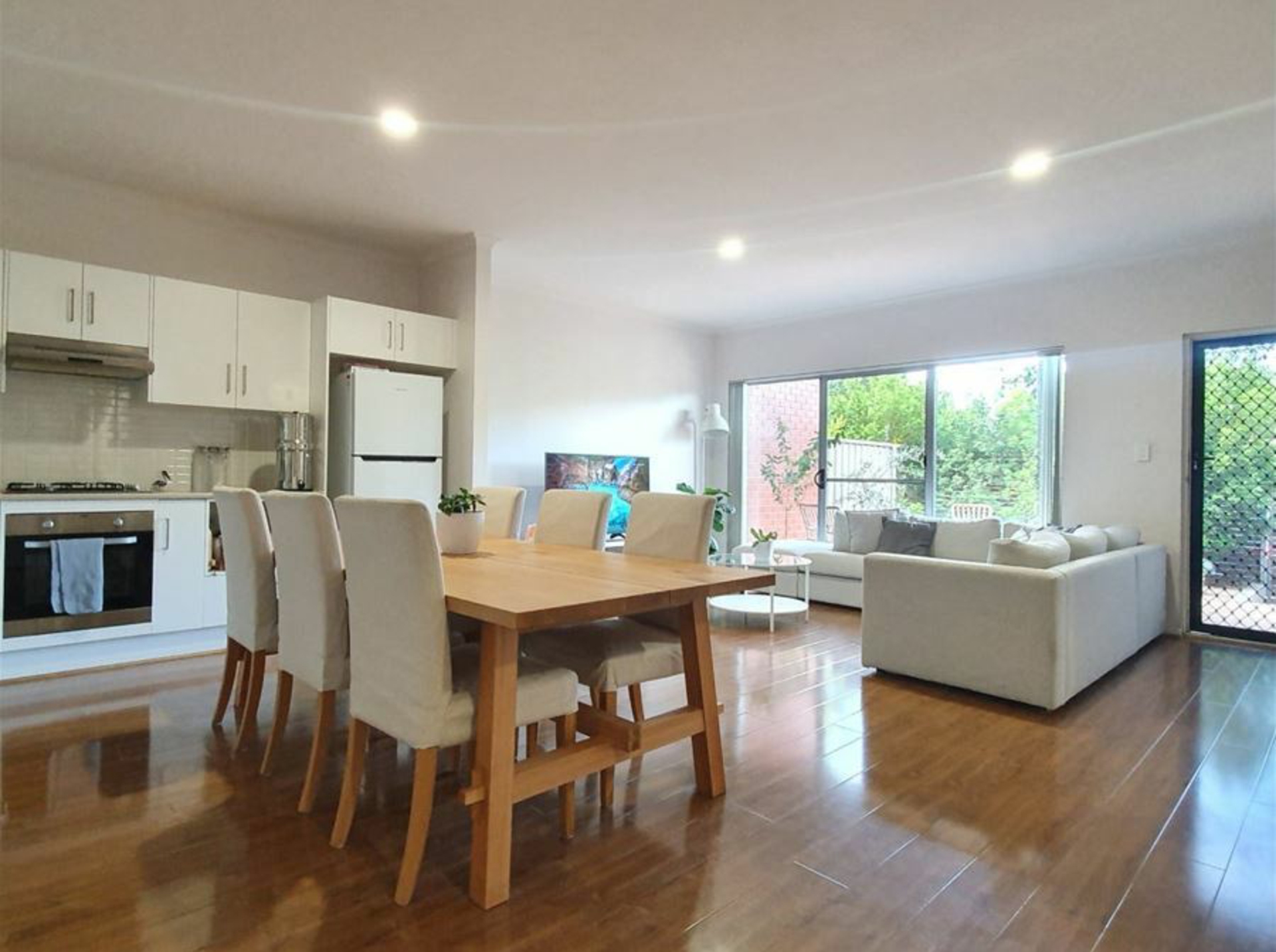 60A Hawker Street, Brompton