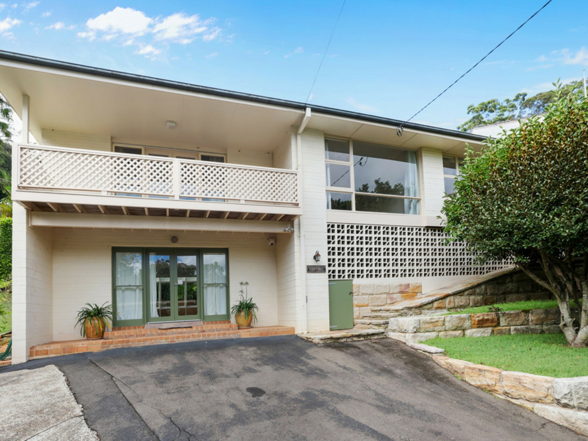 109 Prince Alfred Parade, Newport