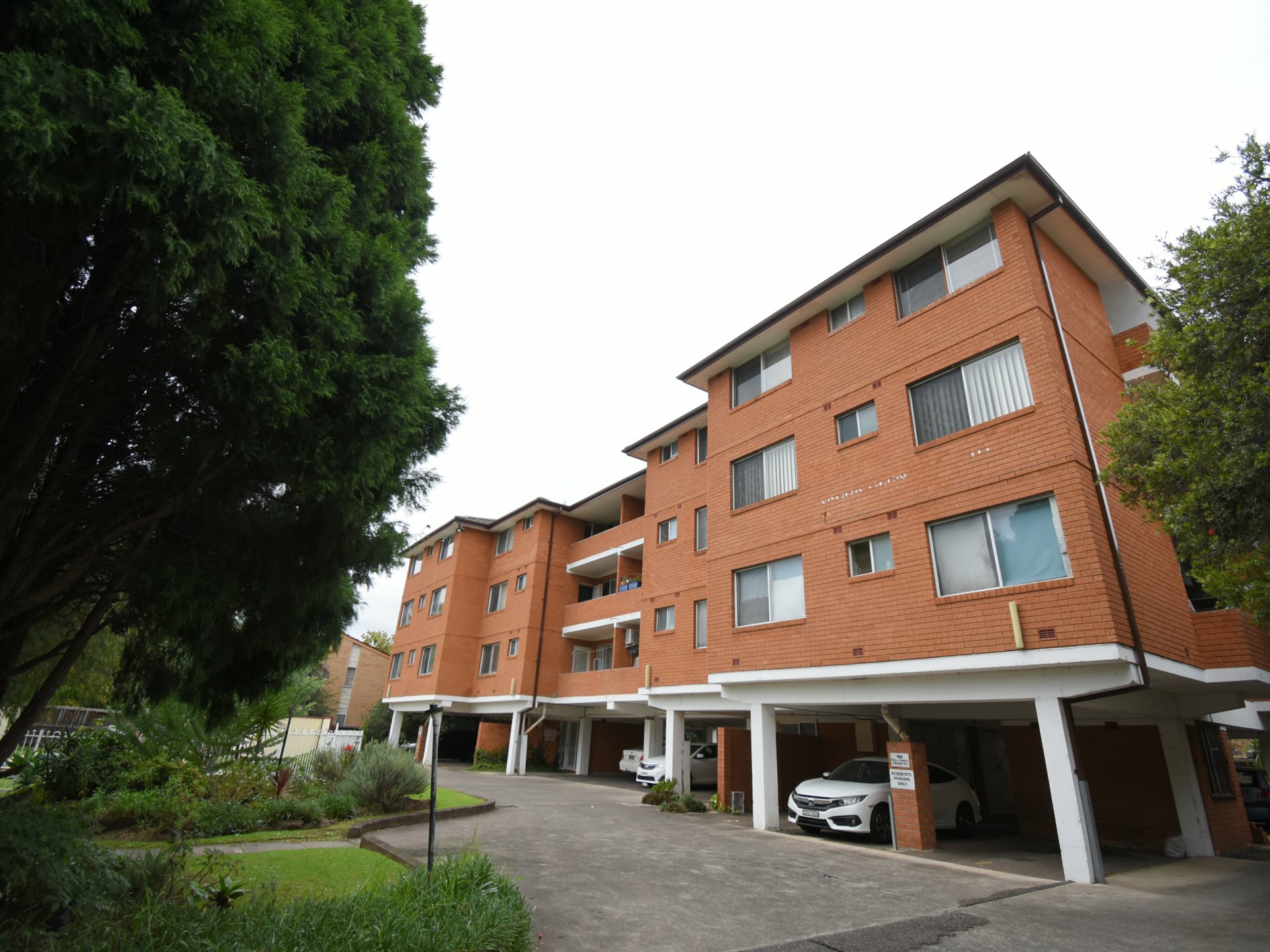 8/10 Clifford Ave, Canley Vale