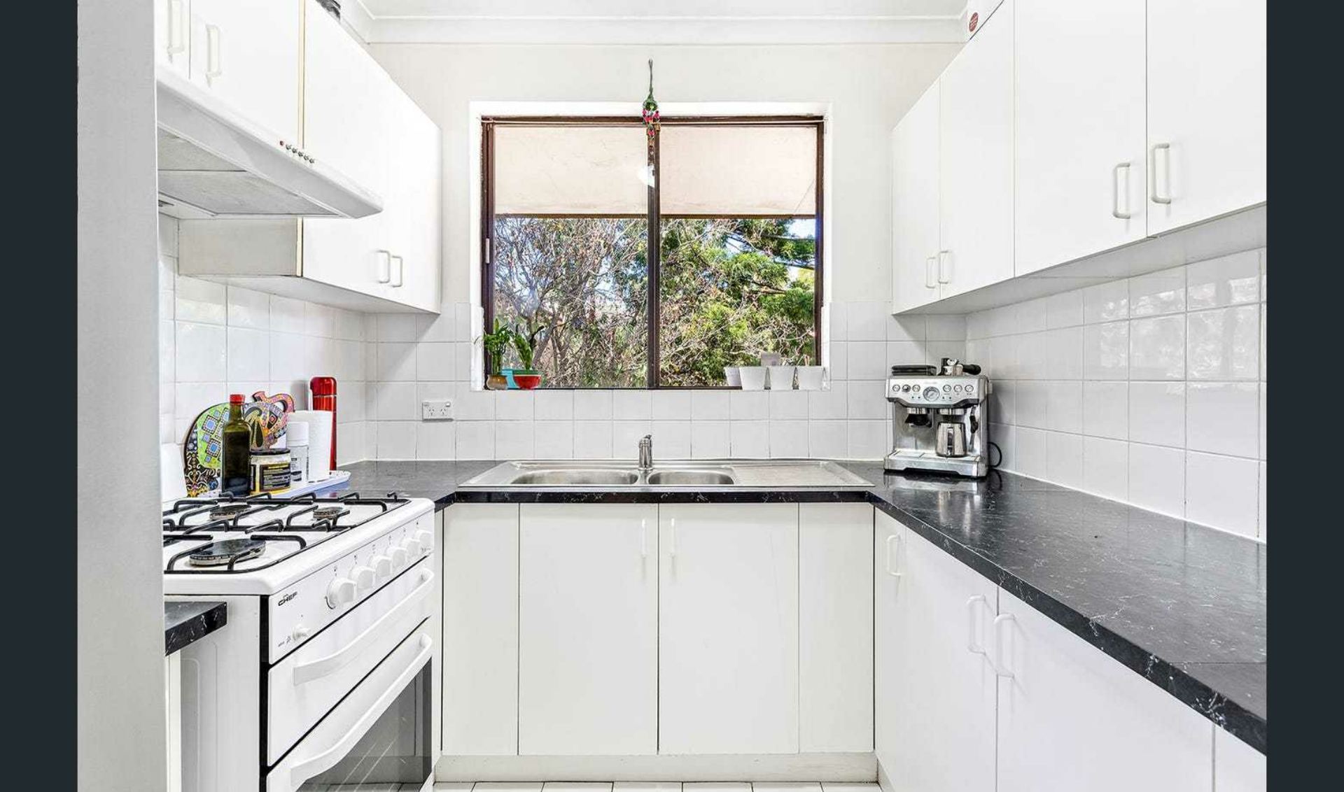 8/18 Regent Street, Dee Why