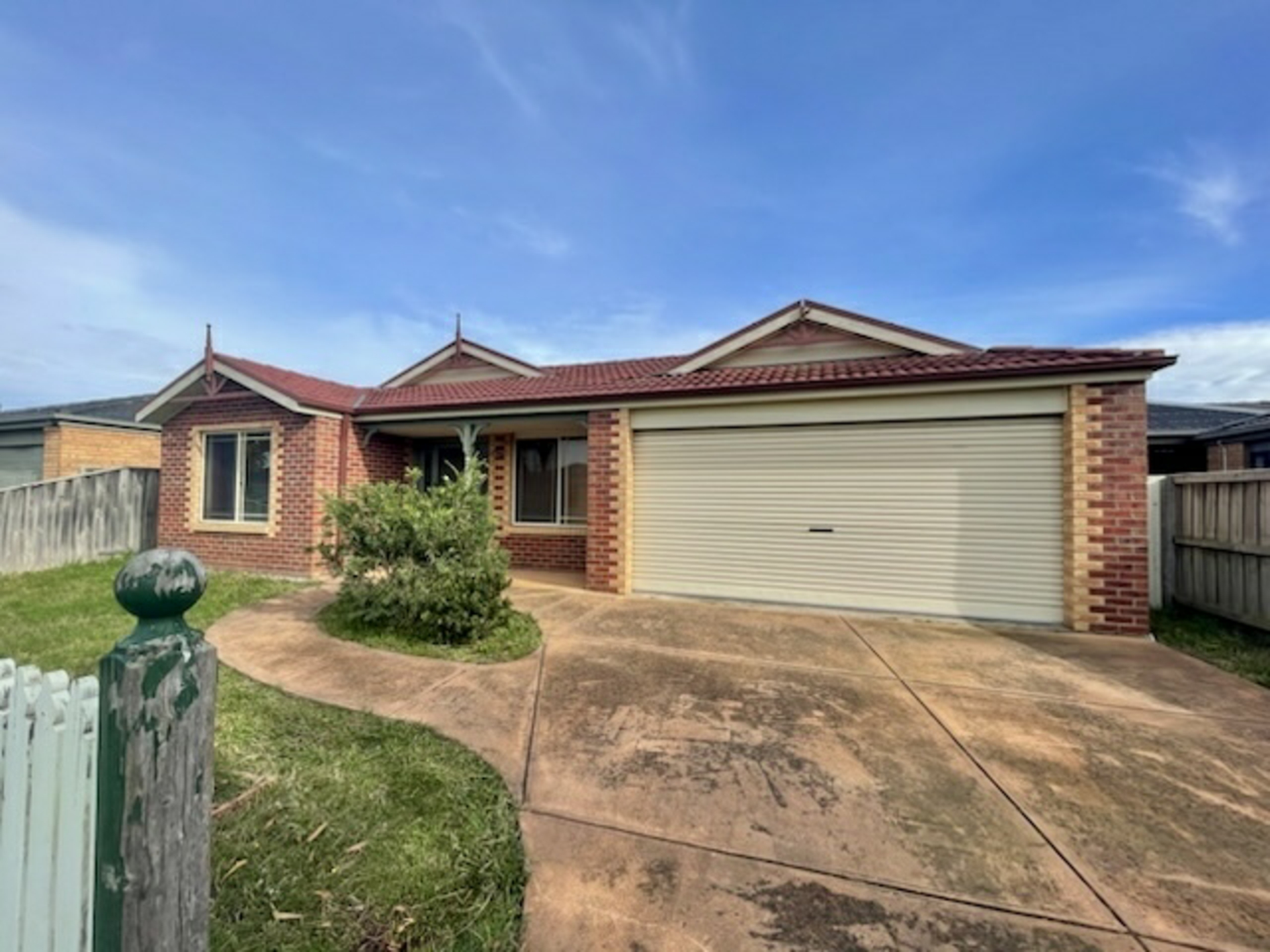 17 Broadleaf Way, Cranbourne