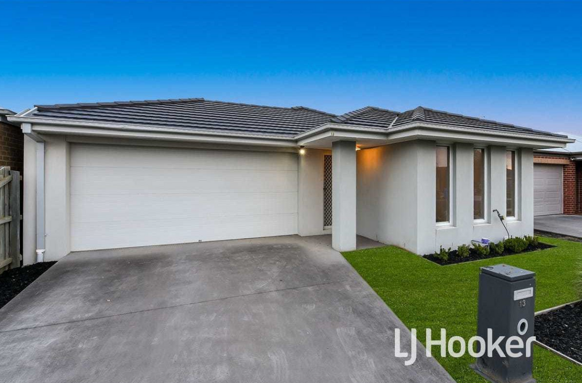 13 Freiberger Grove, Clyde North