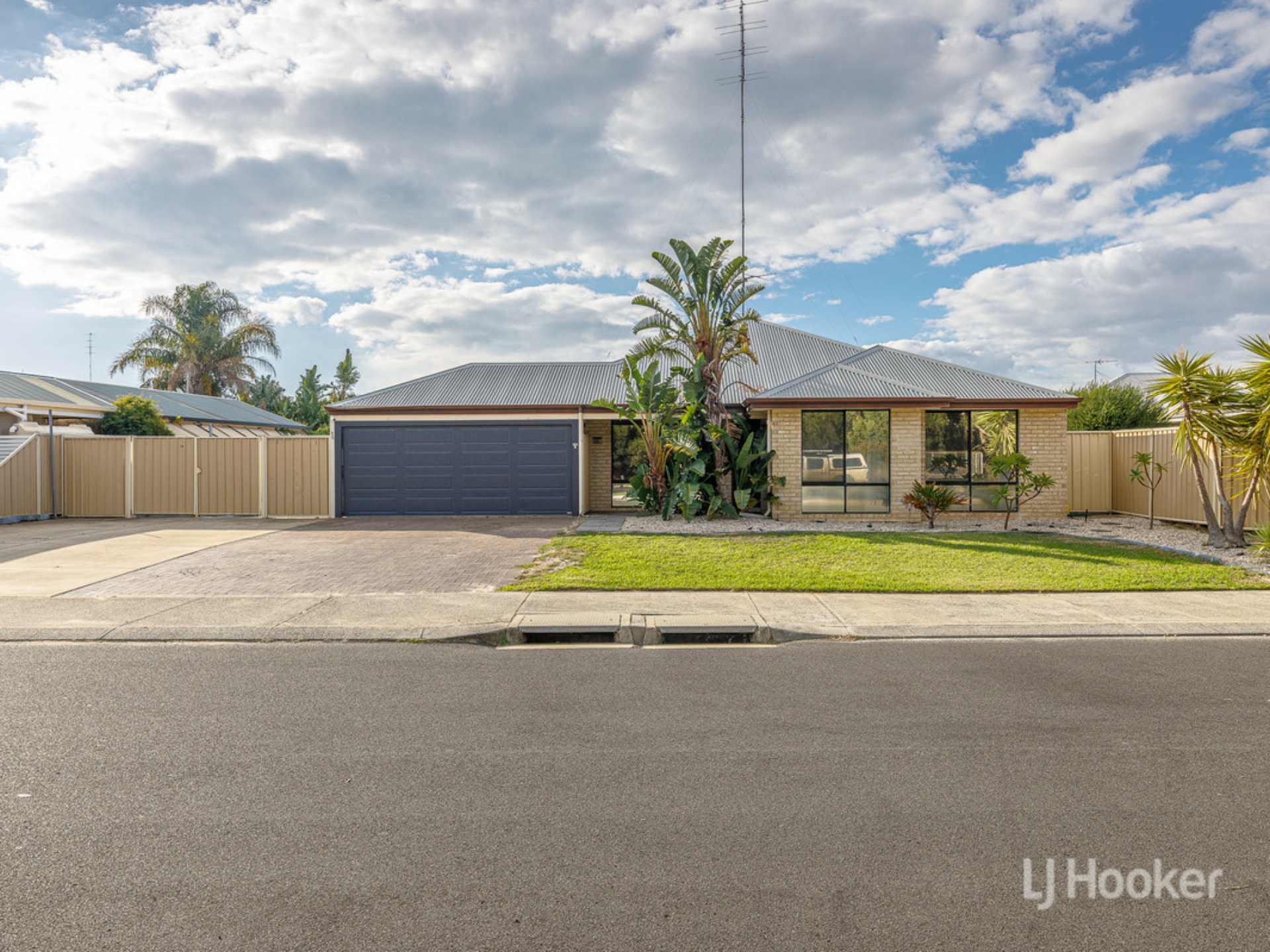 15 Cleveland Bay Avenue, Eaton