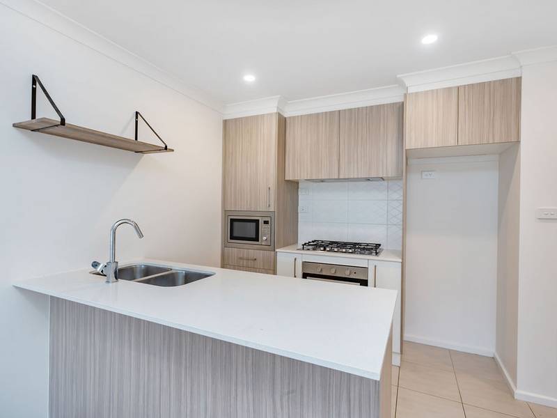 14/39 Woodberry Avenue, Coombs