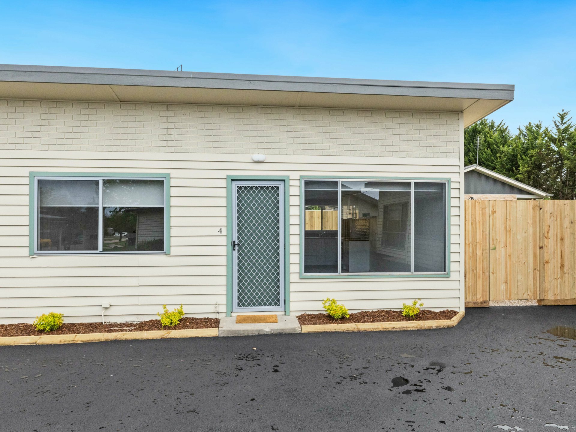 4/4 Grosvenor Court, Bairnsdale