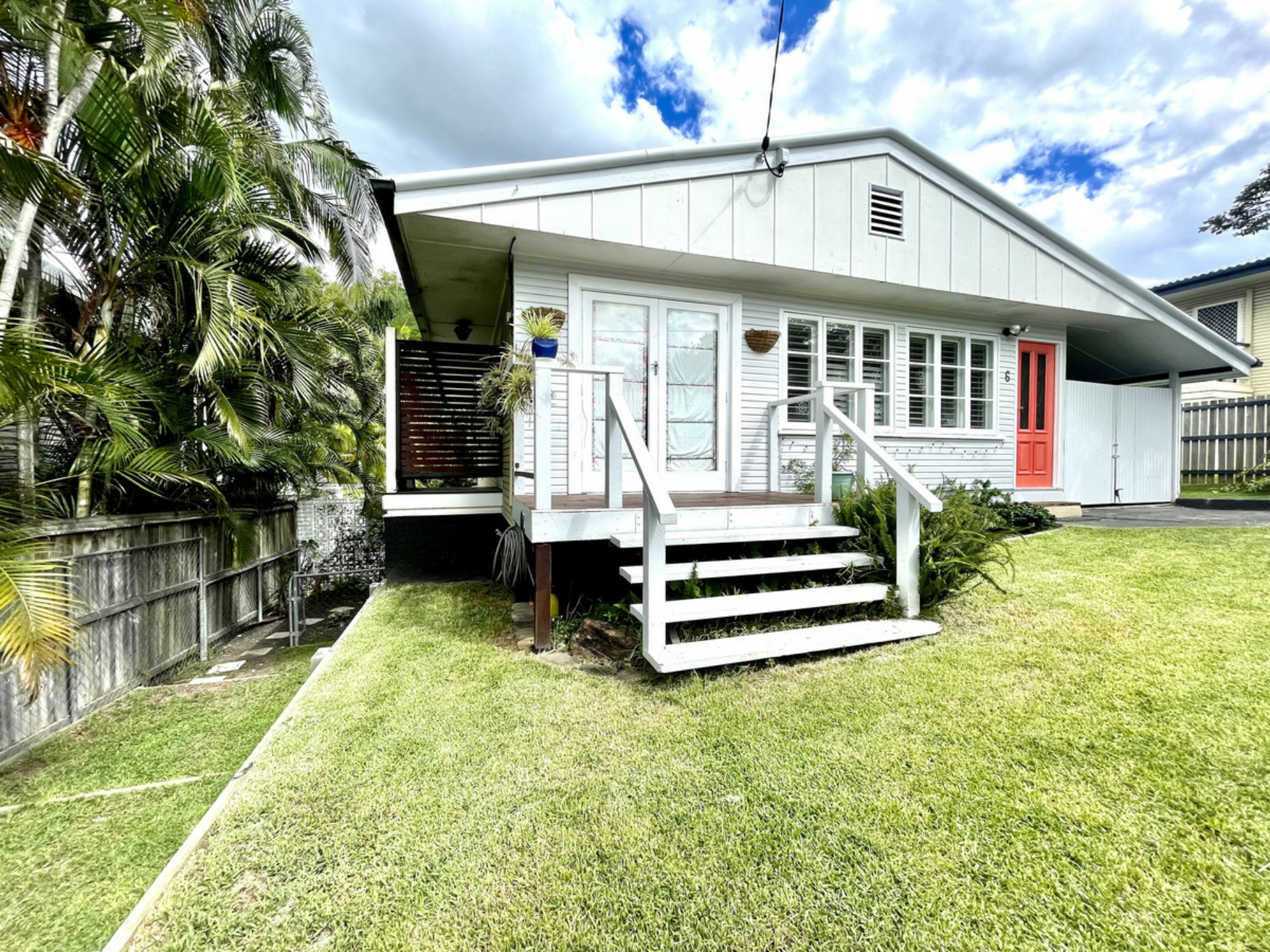 6 Eastbourne Street, Chermside West