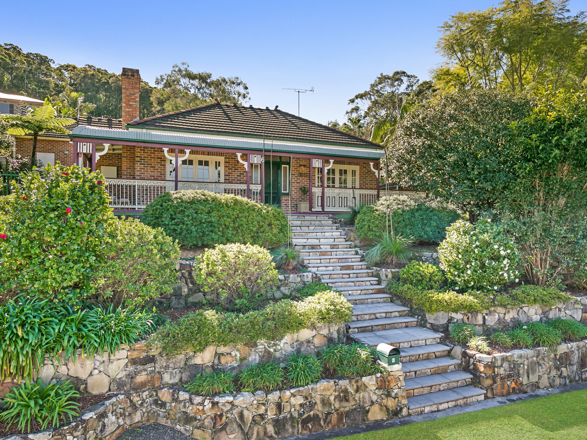 6 Woodside Drive Eleebana NSW Property Details LJ Hooker