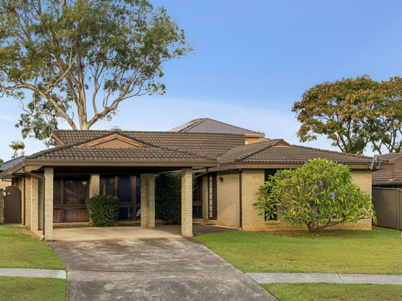 8 Renton Avenue, Moorebank, Moorebank