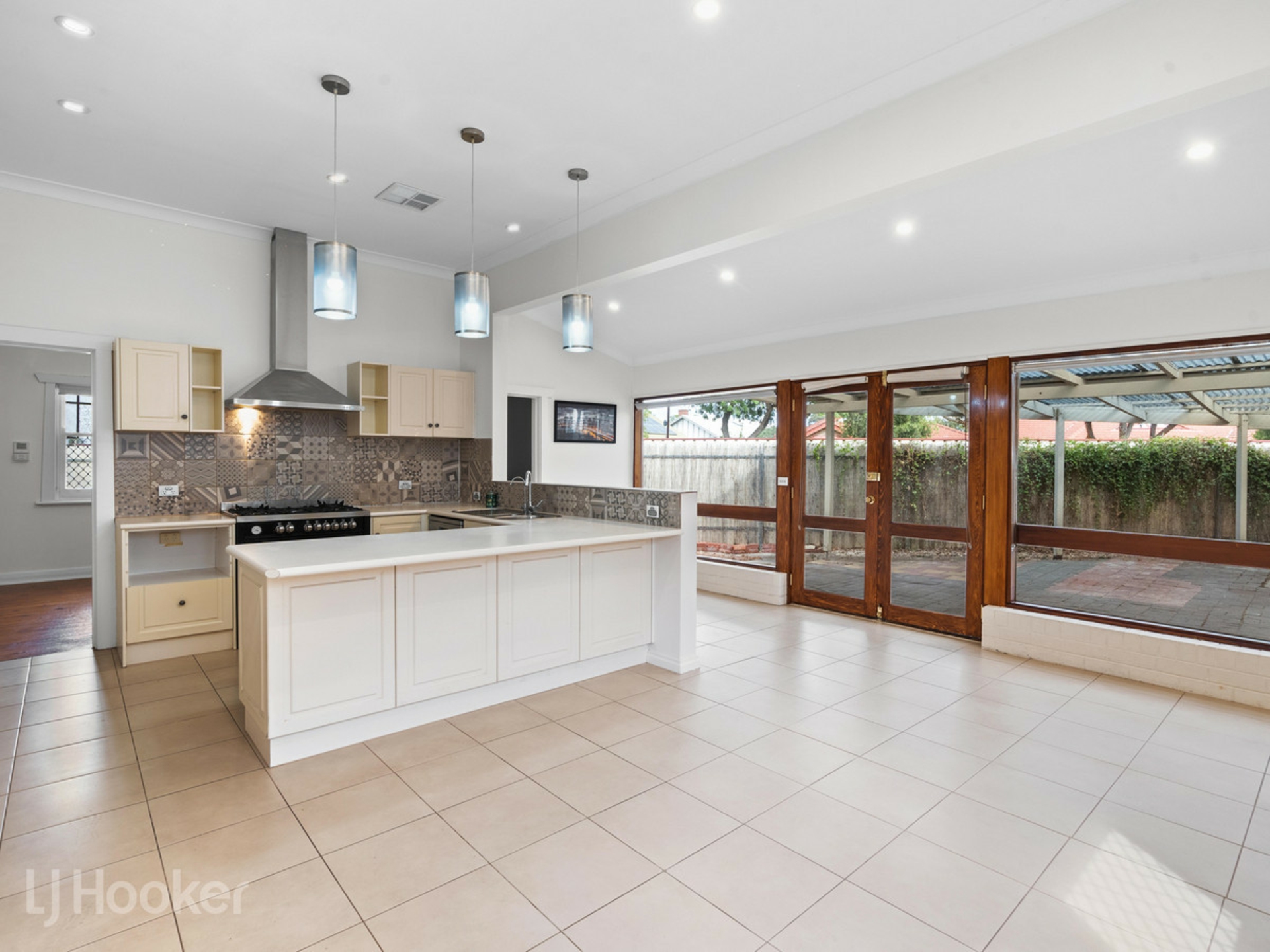 102 Galway Avenue, Broadview