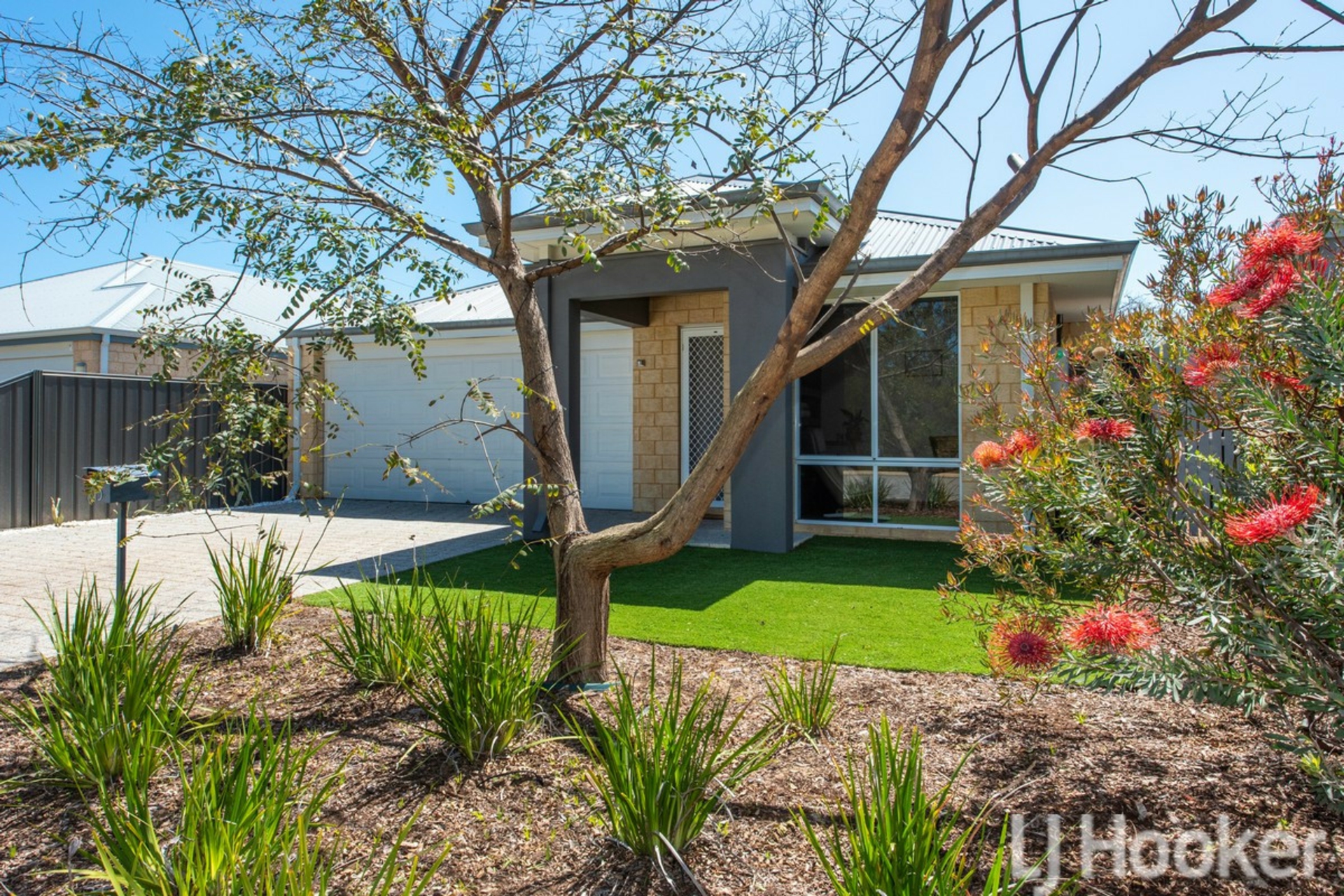 15 Jinatong Loop, Dawesville
