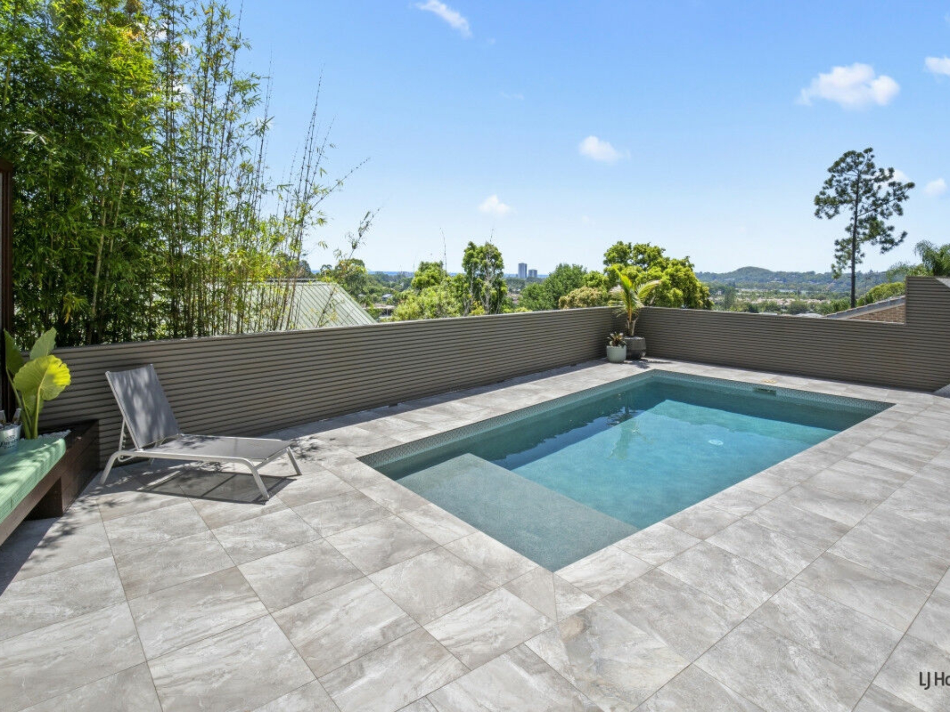 2/28 Foothill Street, Elanora