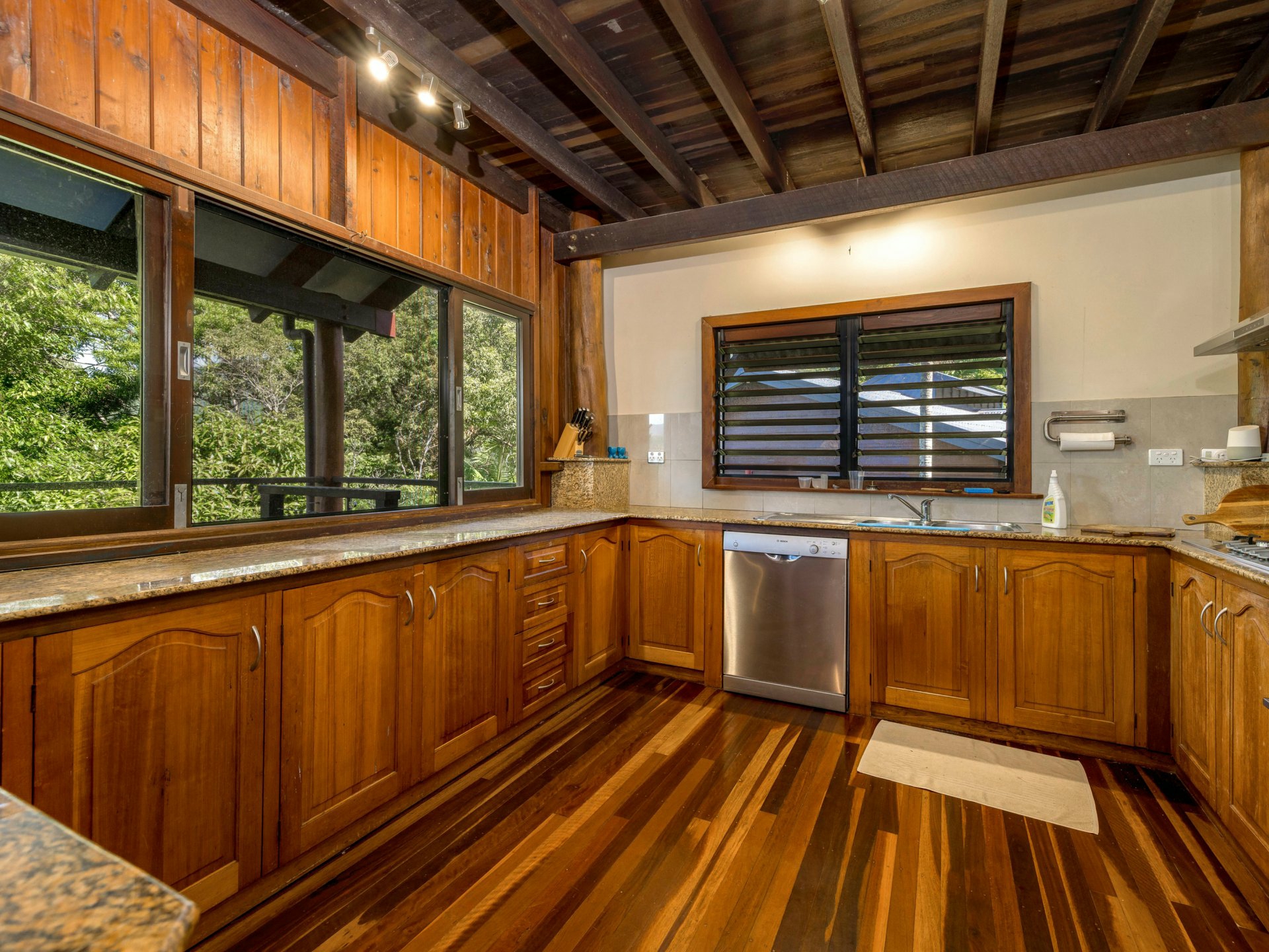 137 Sydney Street, Bayview Heights