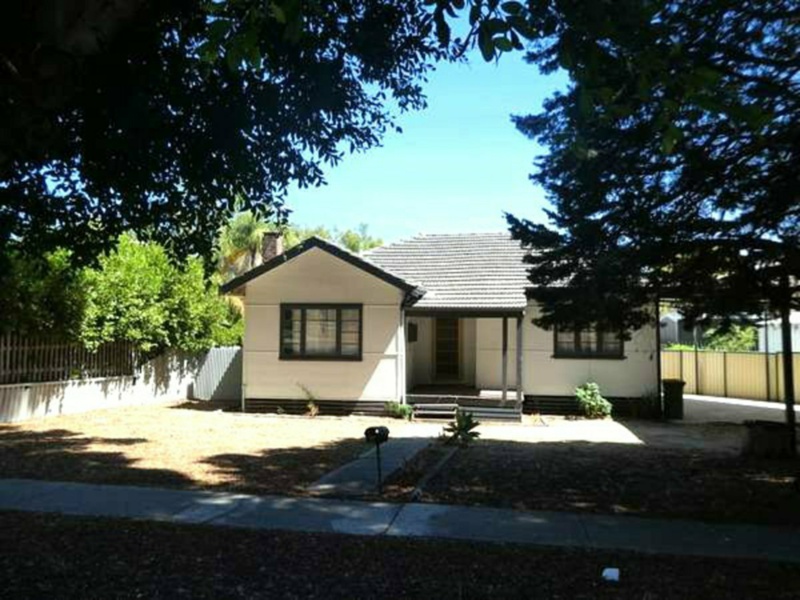 54 Medina Avenue, Medina, Medina