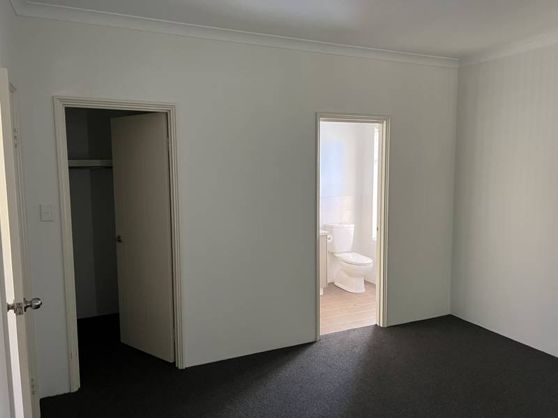 13 Spencer Road, KELMSCOTT