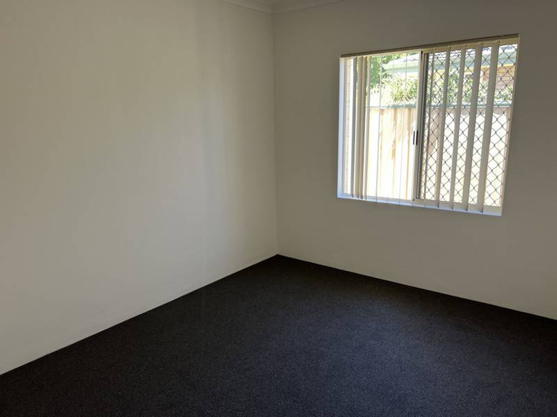 13 Spencer Road, KELMSCOTT