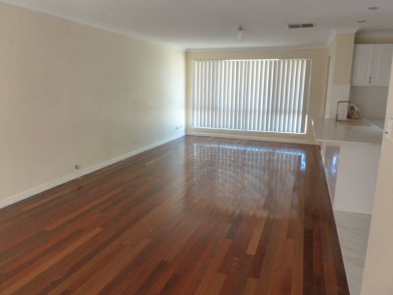 22 Huggins Road, THORNLIE