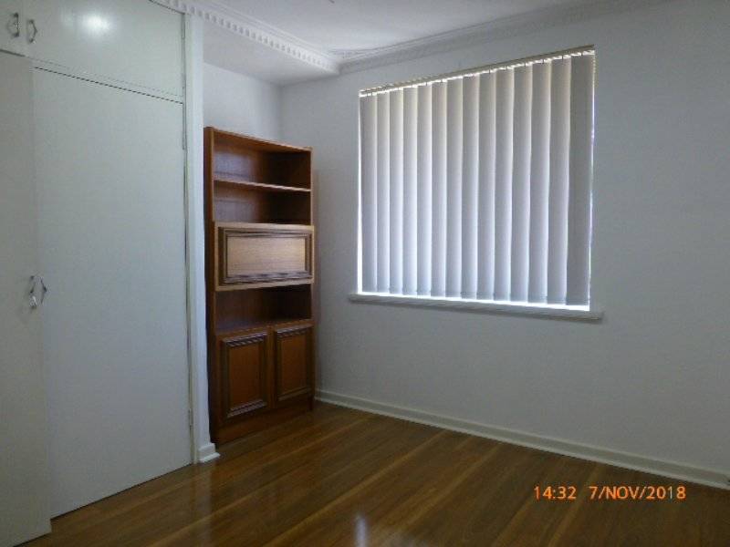 15 Hughenden Drive, THORNLIE