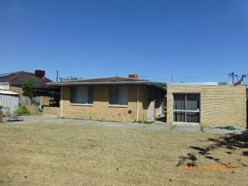 15 Hughenden Drive, THORNLIE