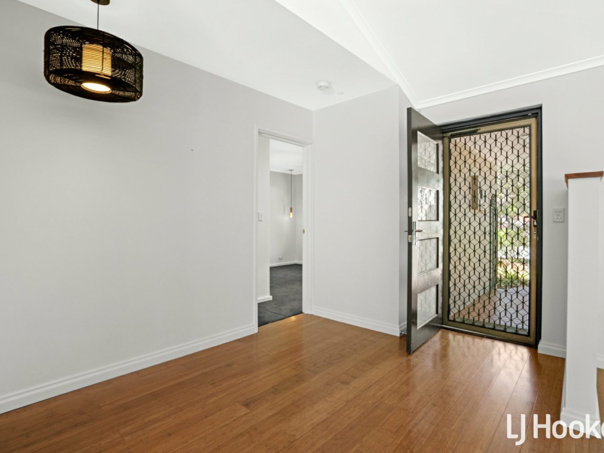 19 Corbett Way, BOORAGOON