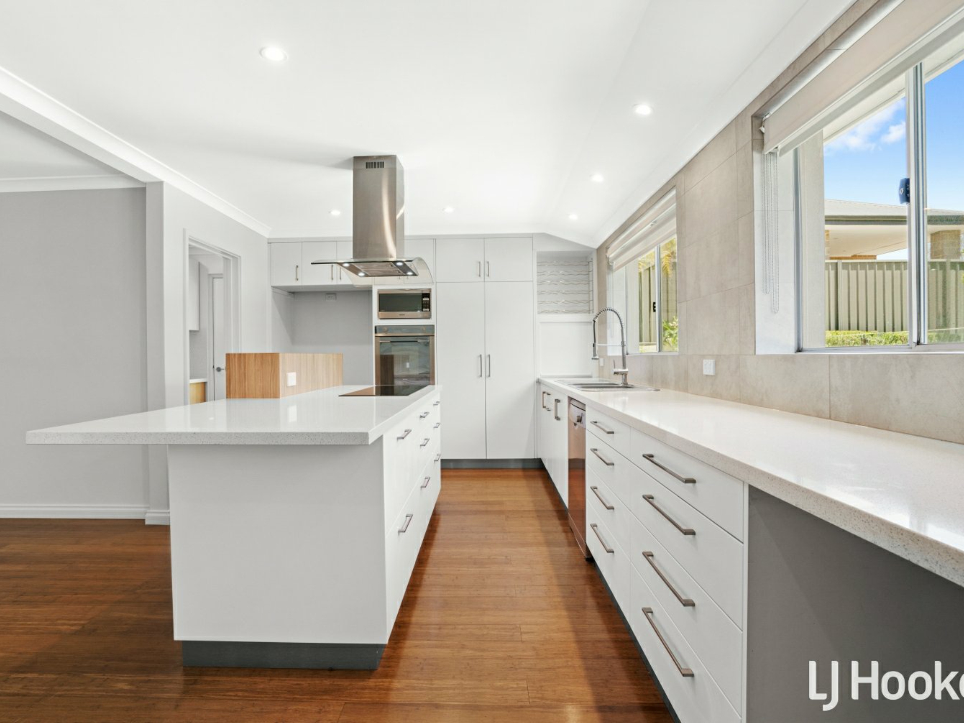 19 Corbett Way, BOORAGOON