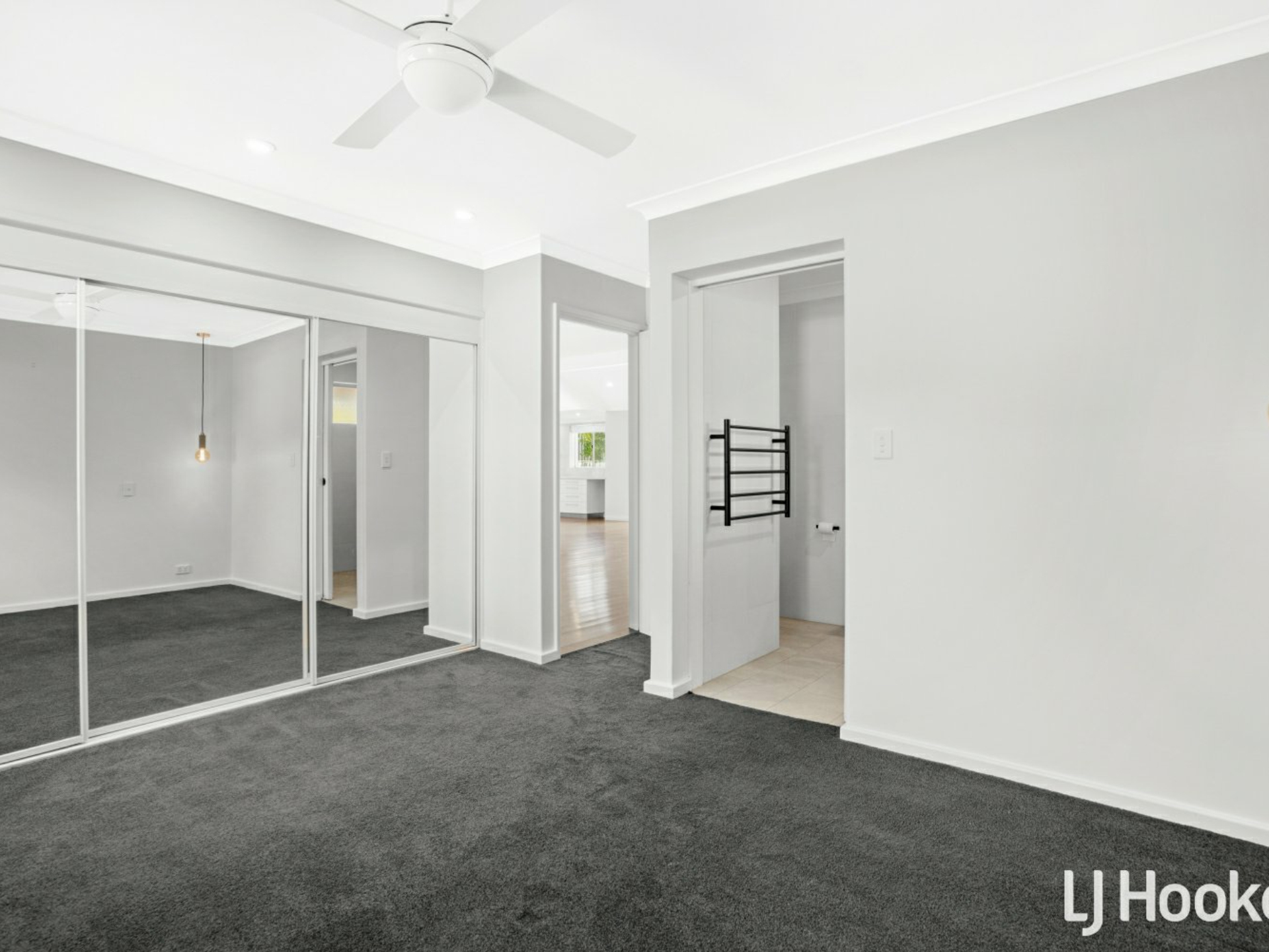19 Corbett Way, BOORAGOON