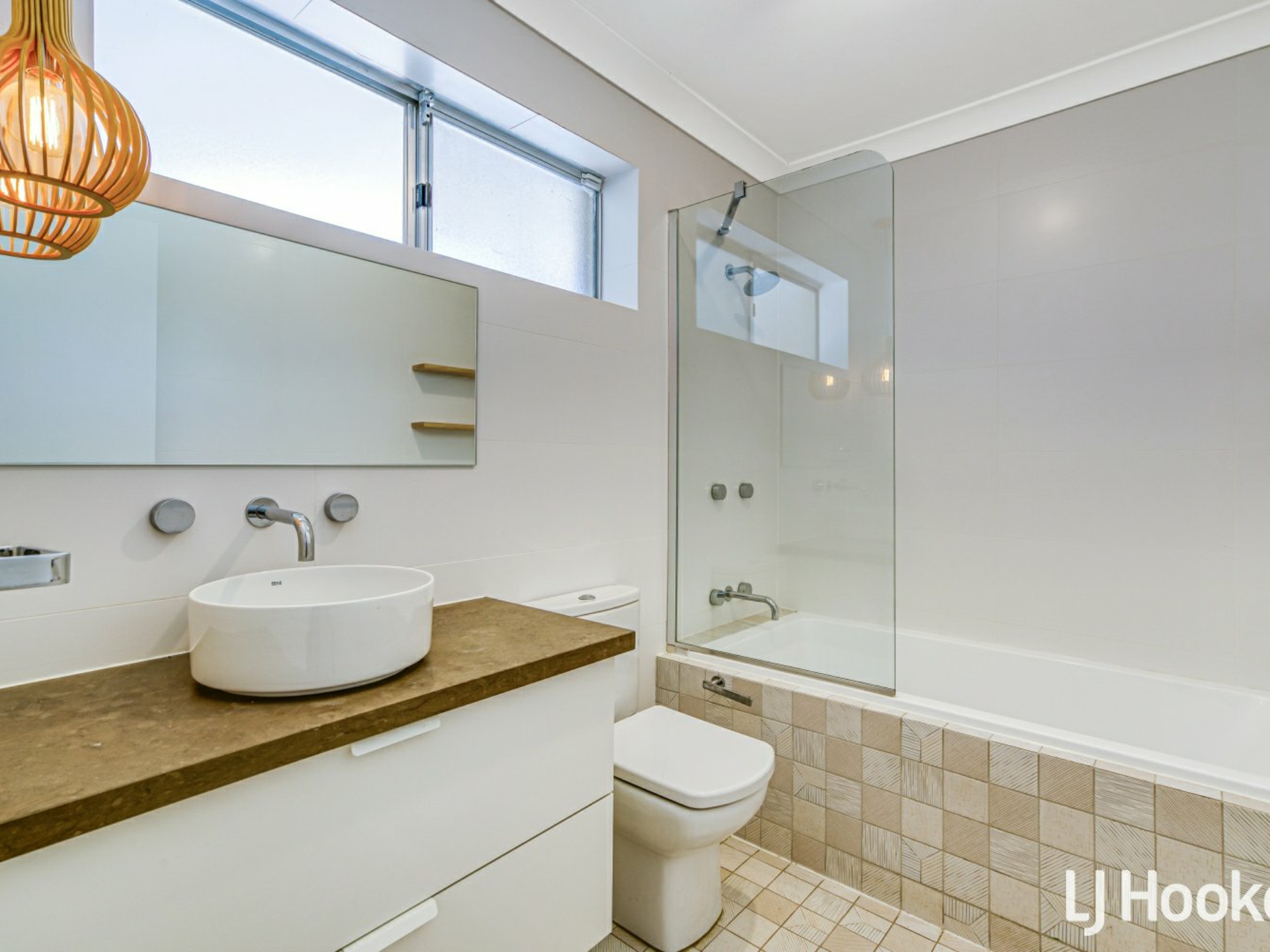 19 Corbett Way, BOORAGOON
