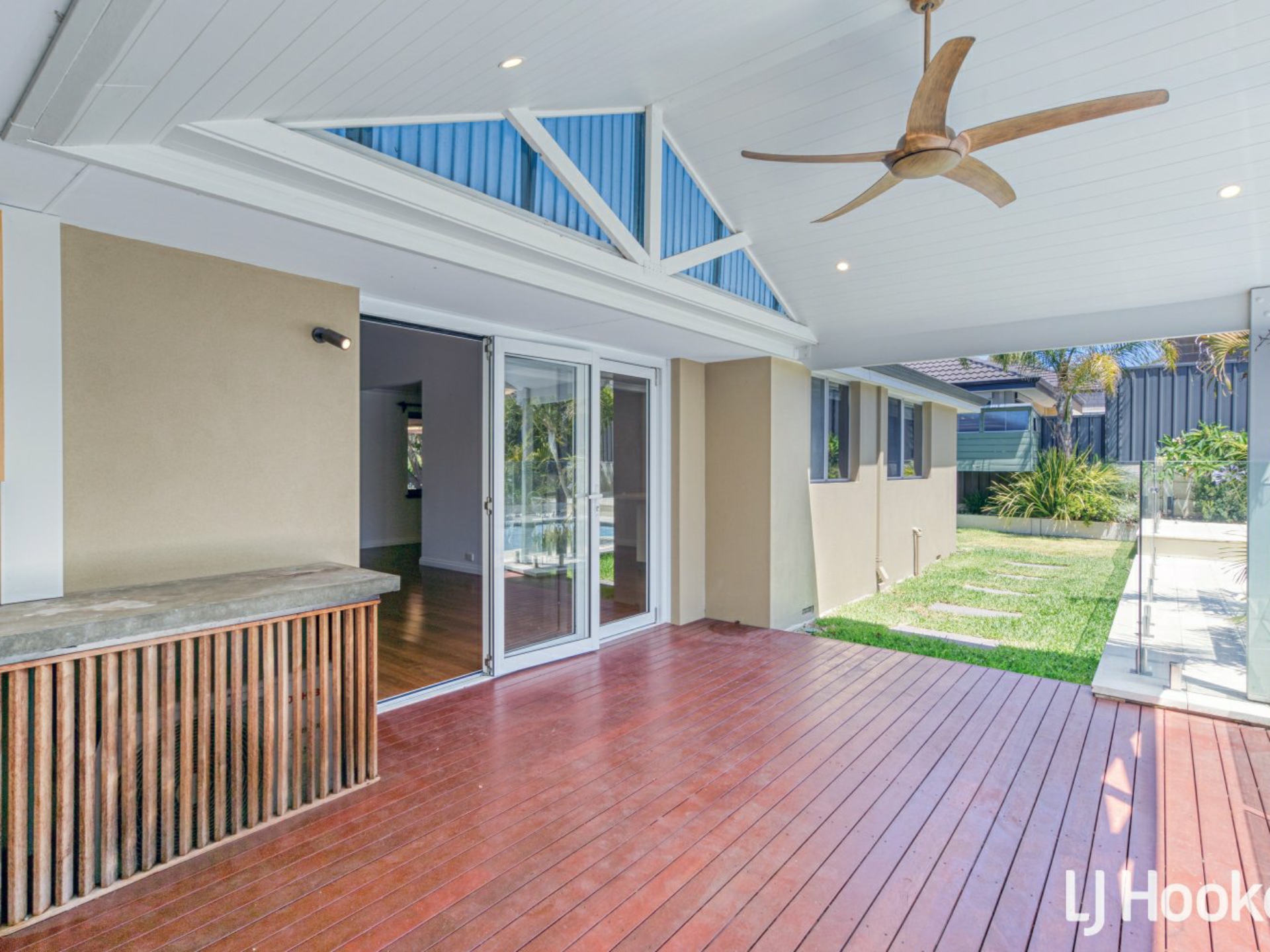 19 Corbett Way, BOORAGOON