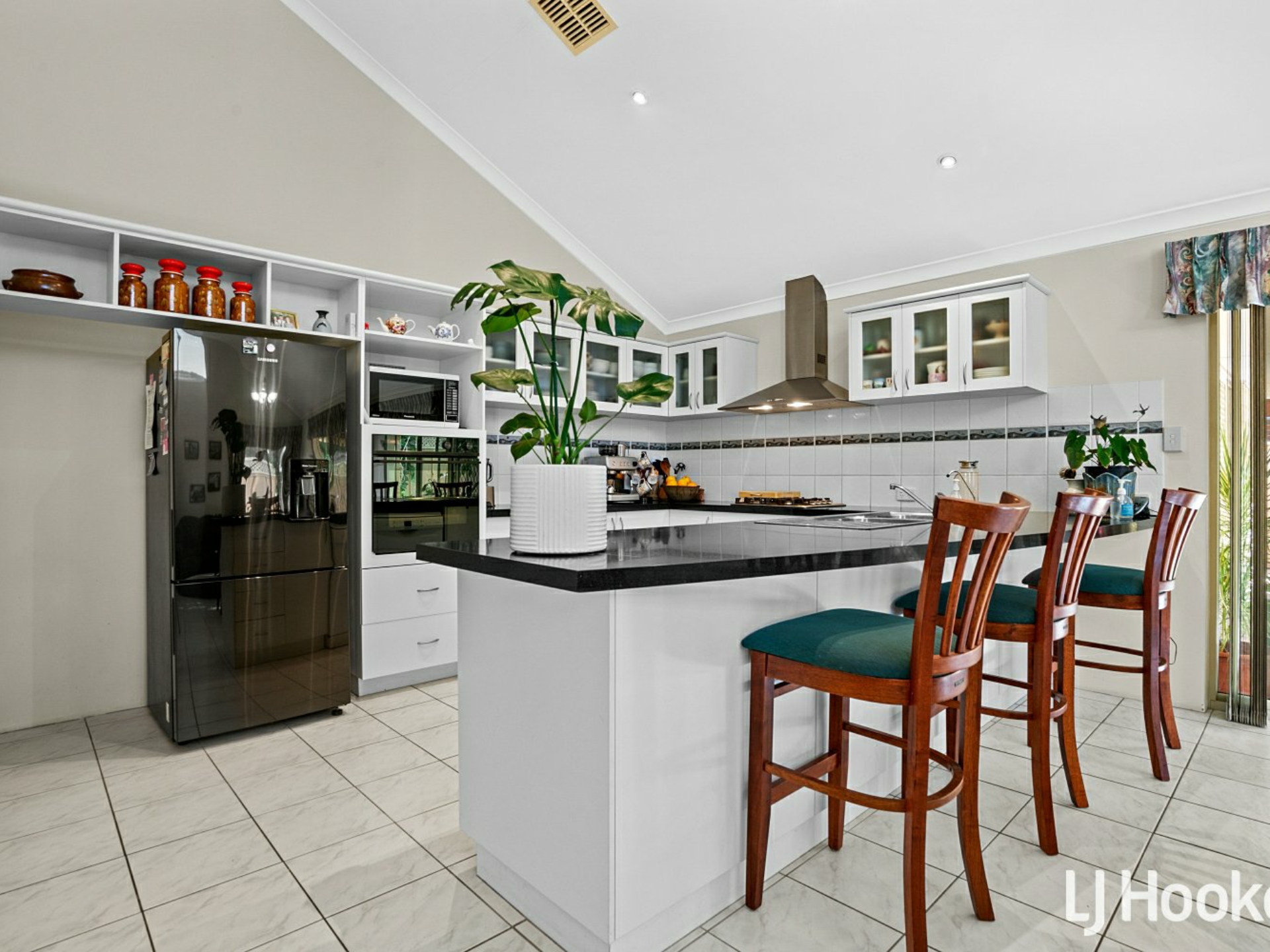 9 Caspian Terrace, CANNING VALE