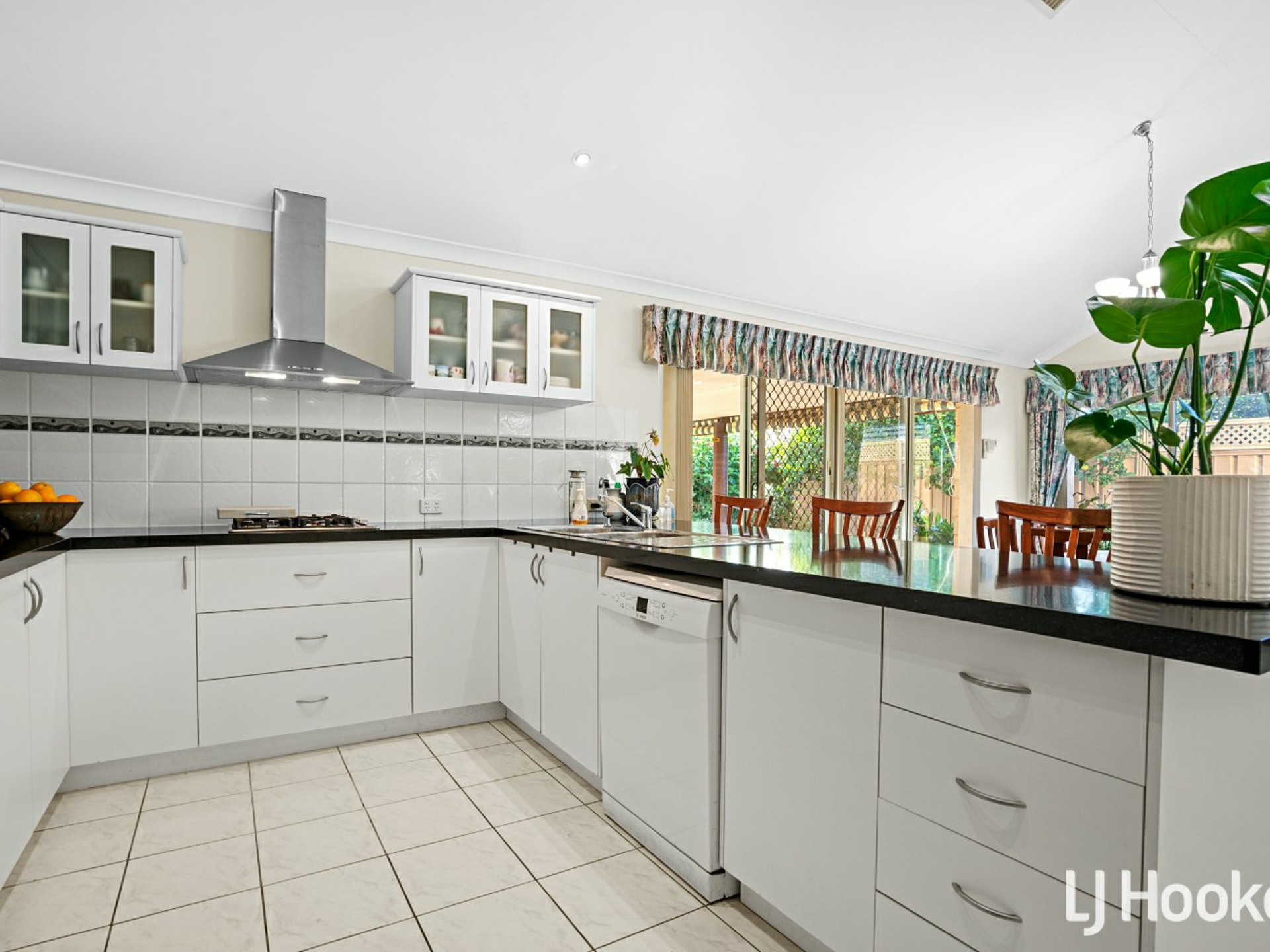 9 Caspian Terrace, CANNING VALE