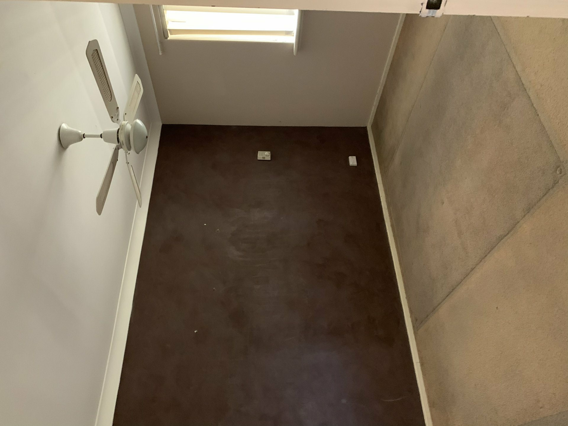 8 Berry Court, MADDINGTON