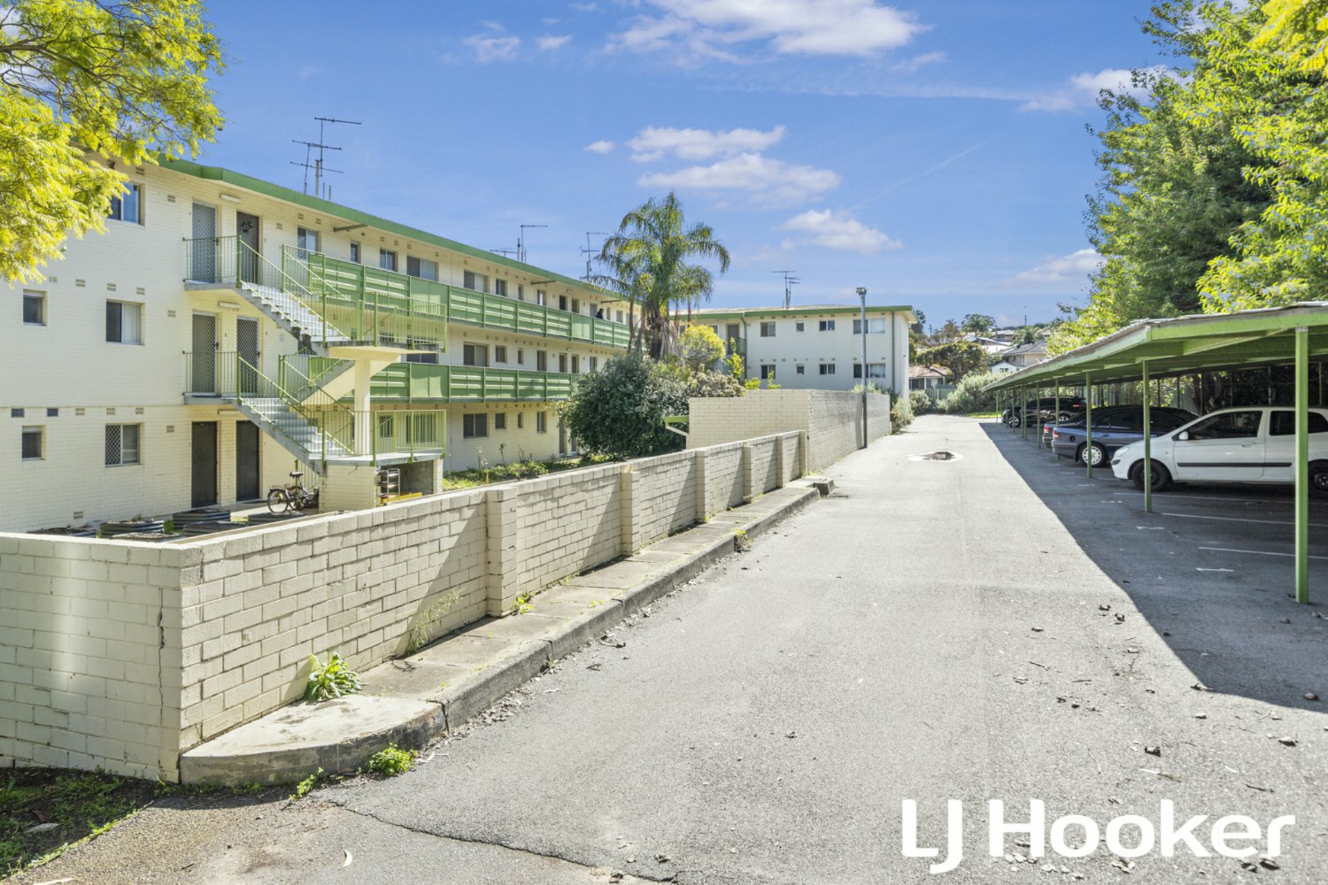 3/13 Milton Place, Orelia