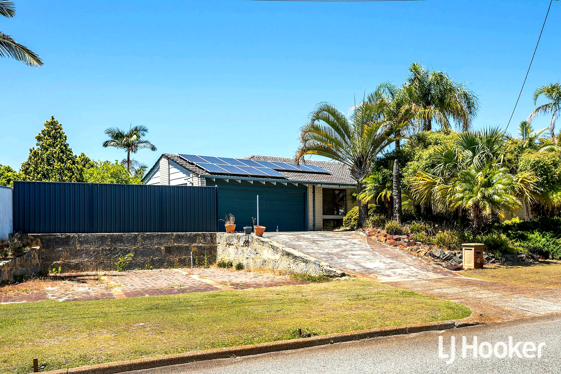 4 Driver Way, BULL CREEK