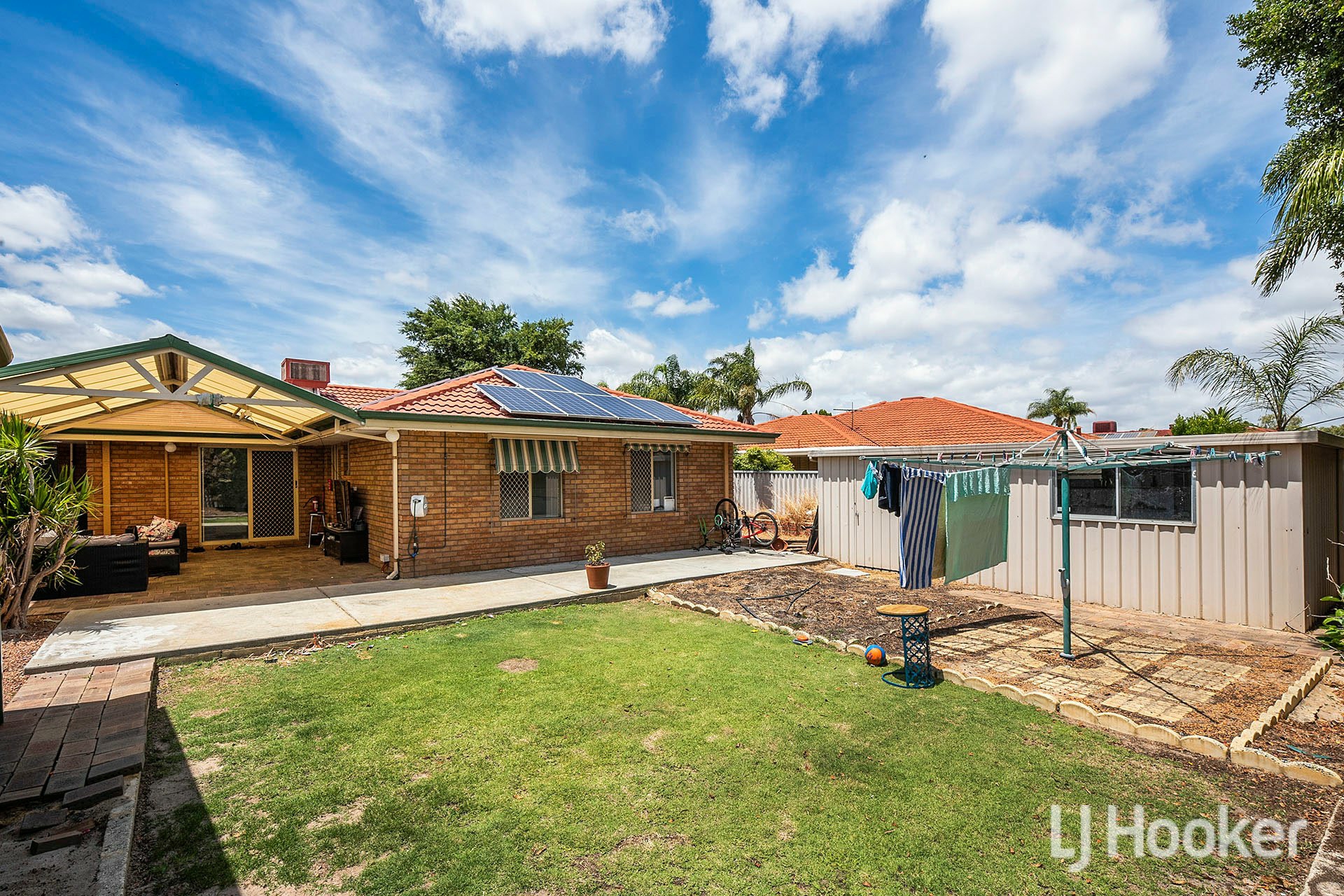 19 Wateredge Road, Thornlie WA 6108