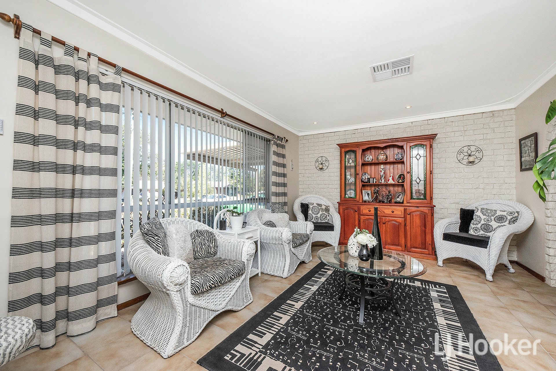 68 Glyndebourne Avenue, THORNLIE
