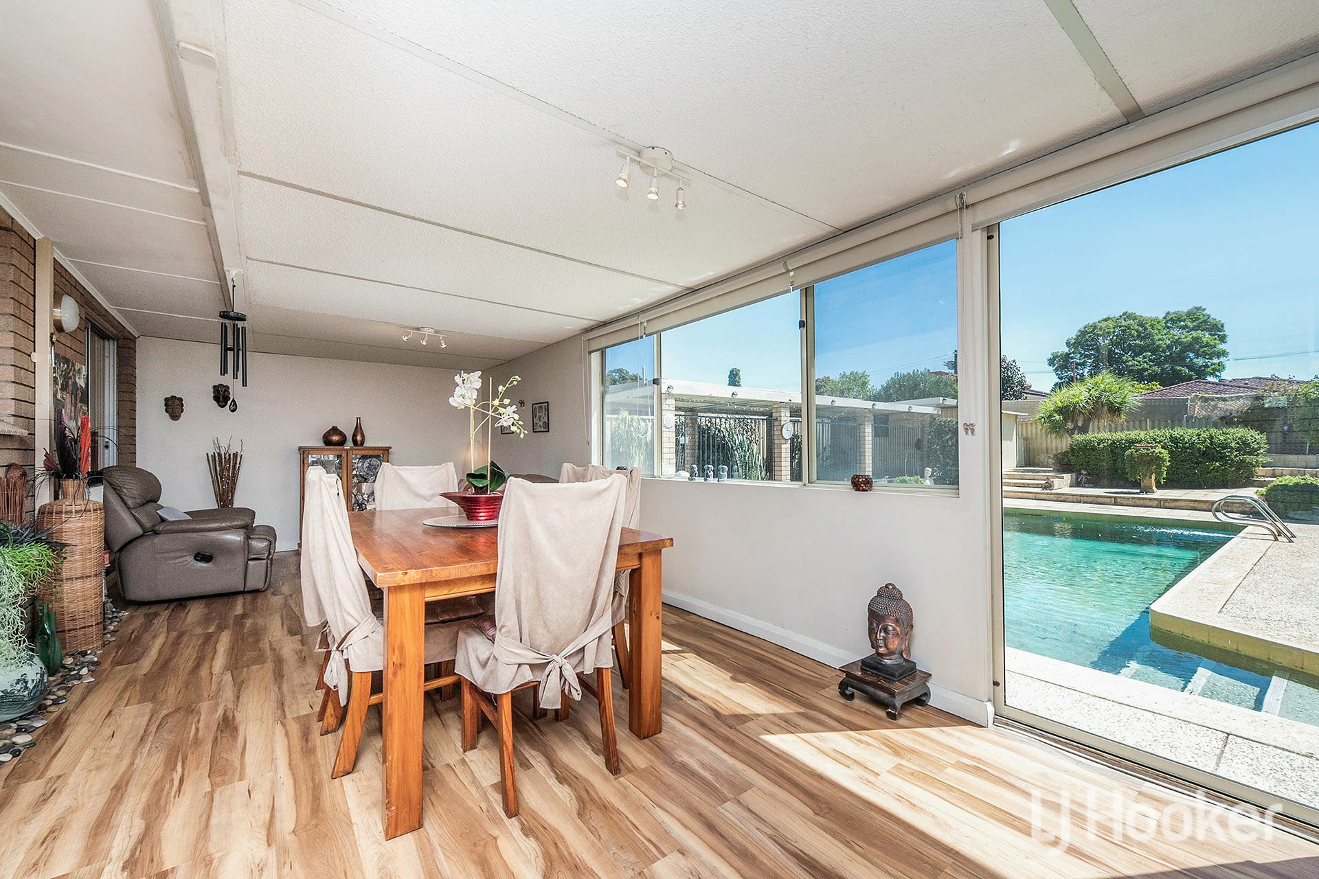 68 Glyndebourne Avenue, THORNLIE
