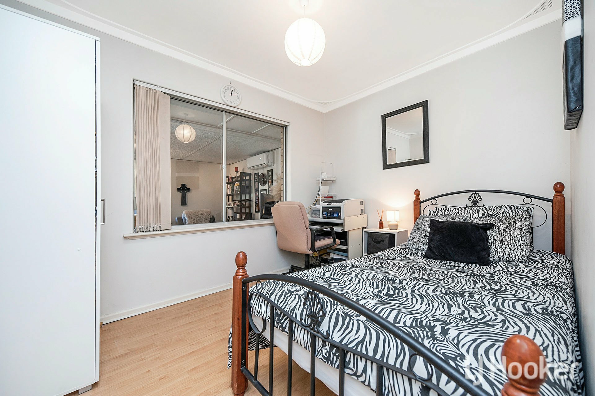 68 Glyndebourne Avenue, THORNLIE